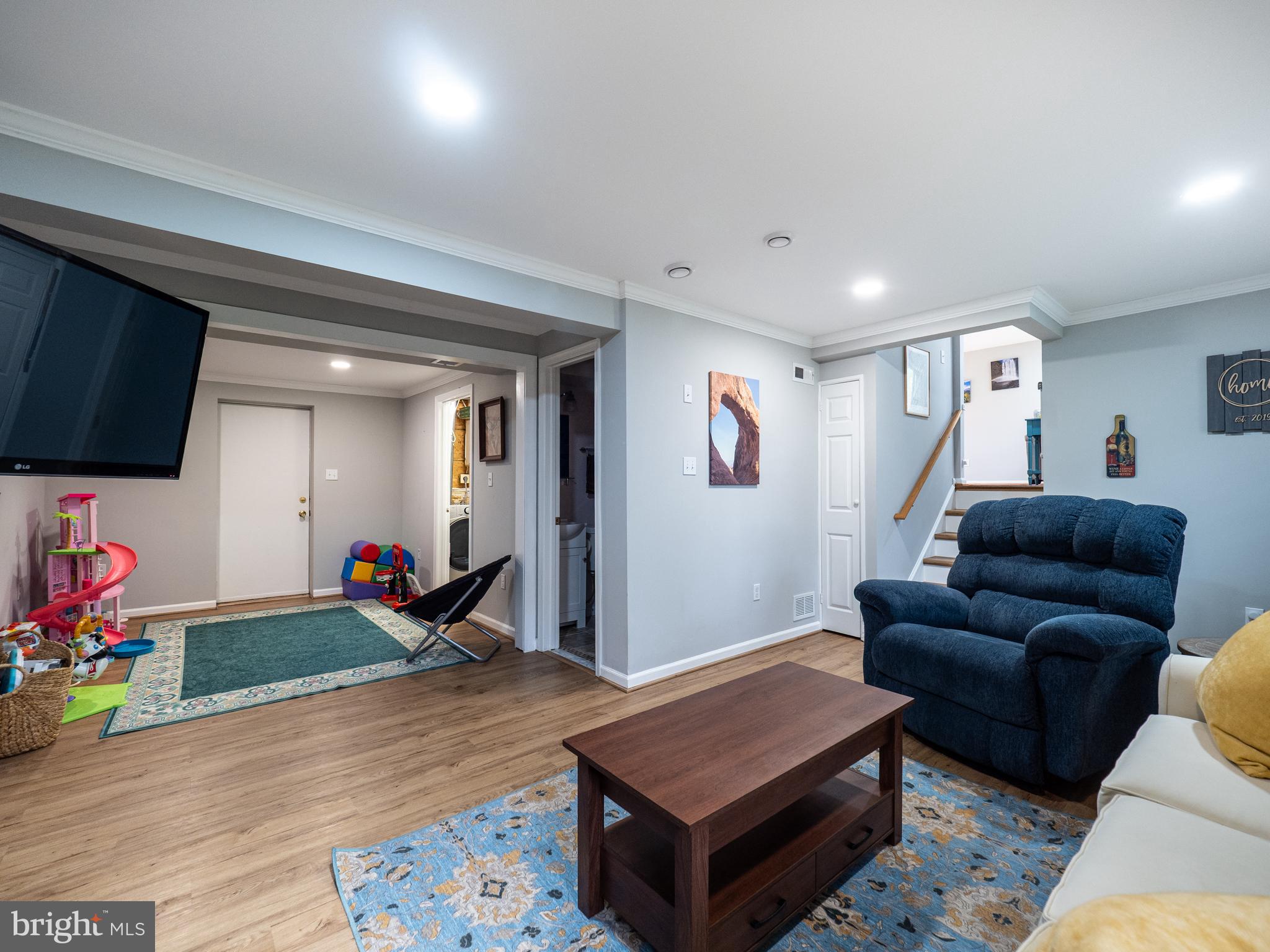 CHURCHILL TOWN SECTOR - Residential Lease