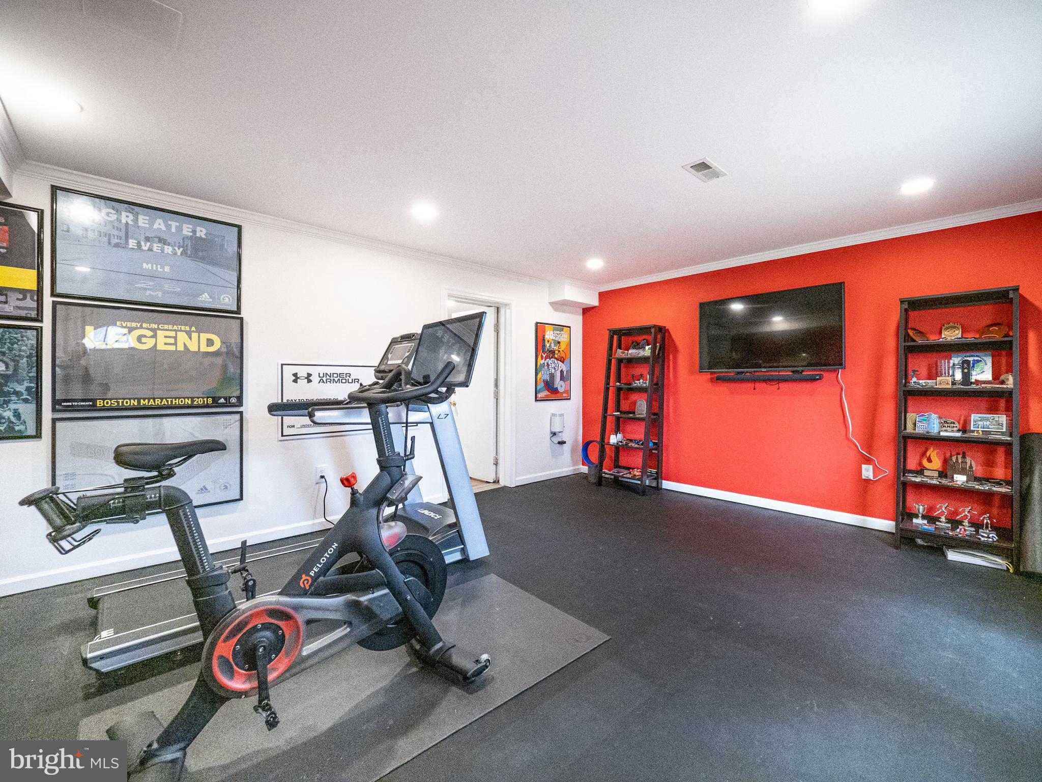 CHURCHILL TOWN SECTOR - Residential Lease