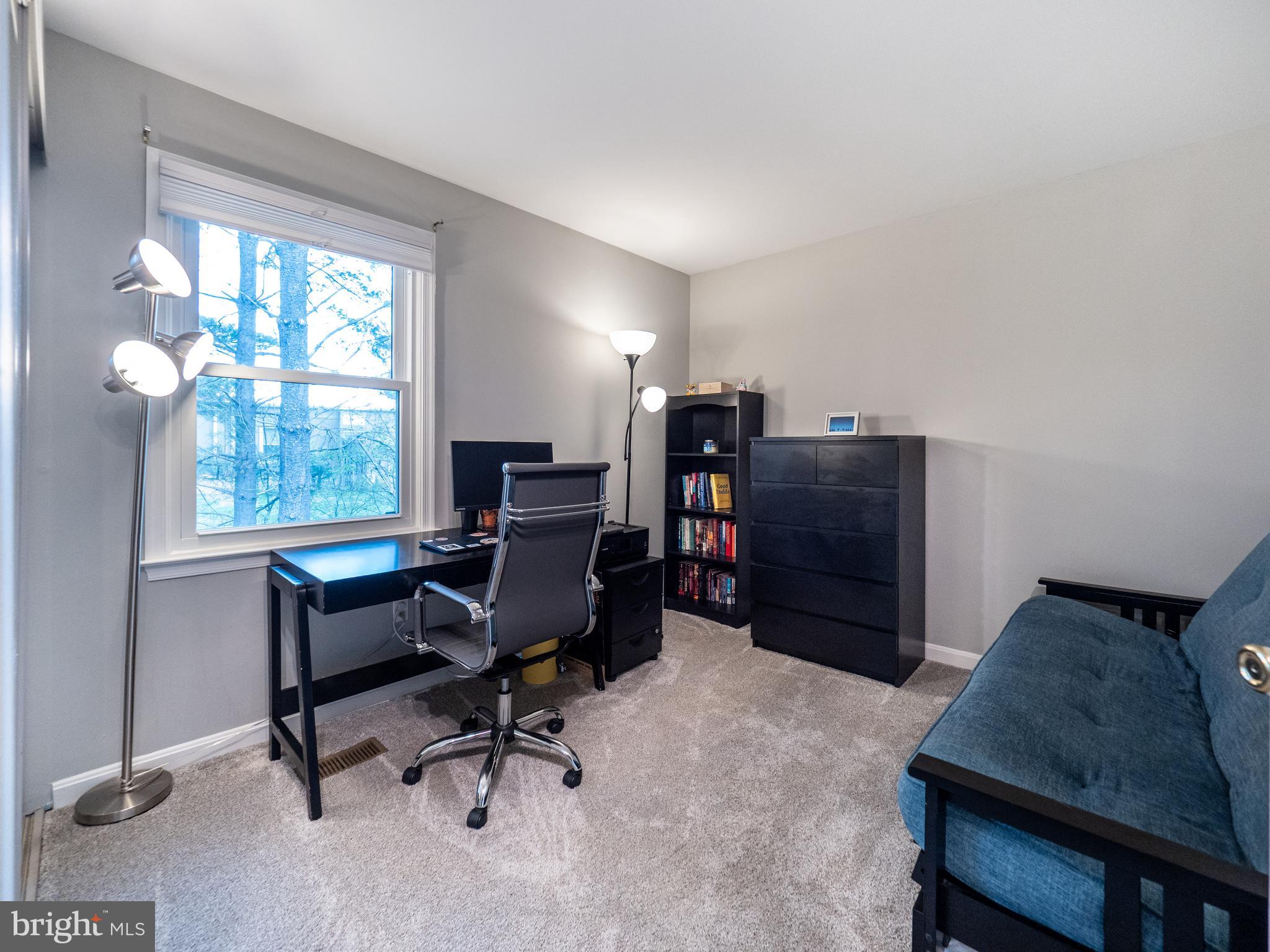 CHURCHILL TOWN SECTOR - Residential Lease