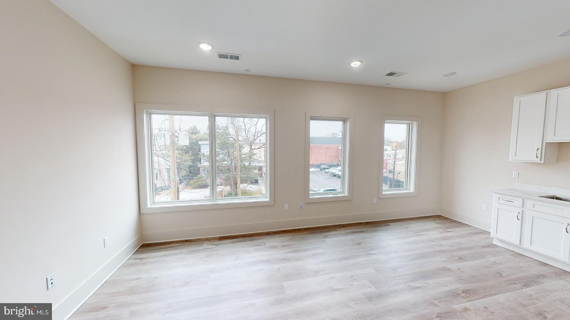 917 SHERIDAN STREET NW 301