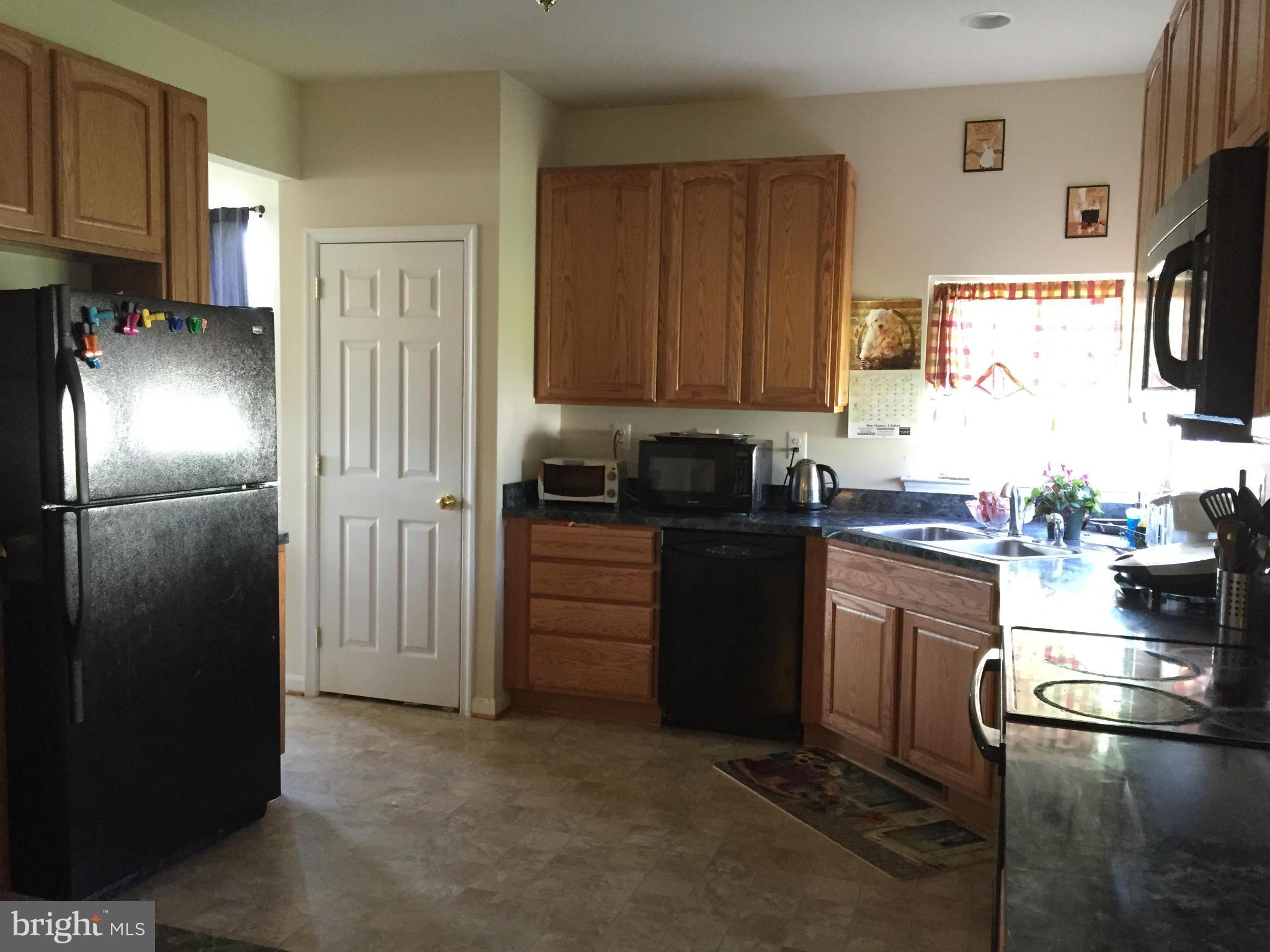 CECIL'S MILL - Residential Lease