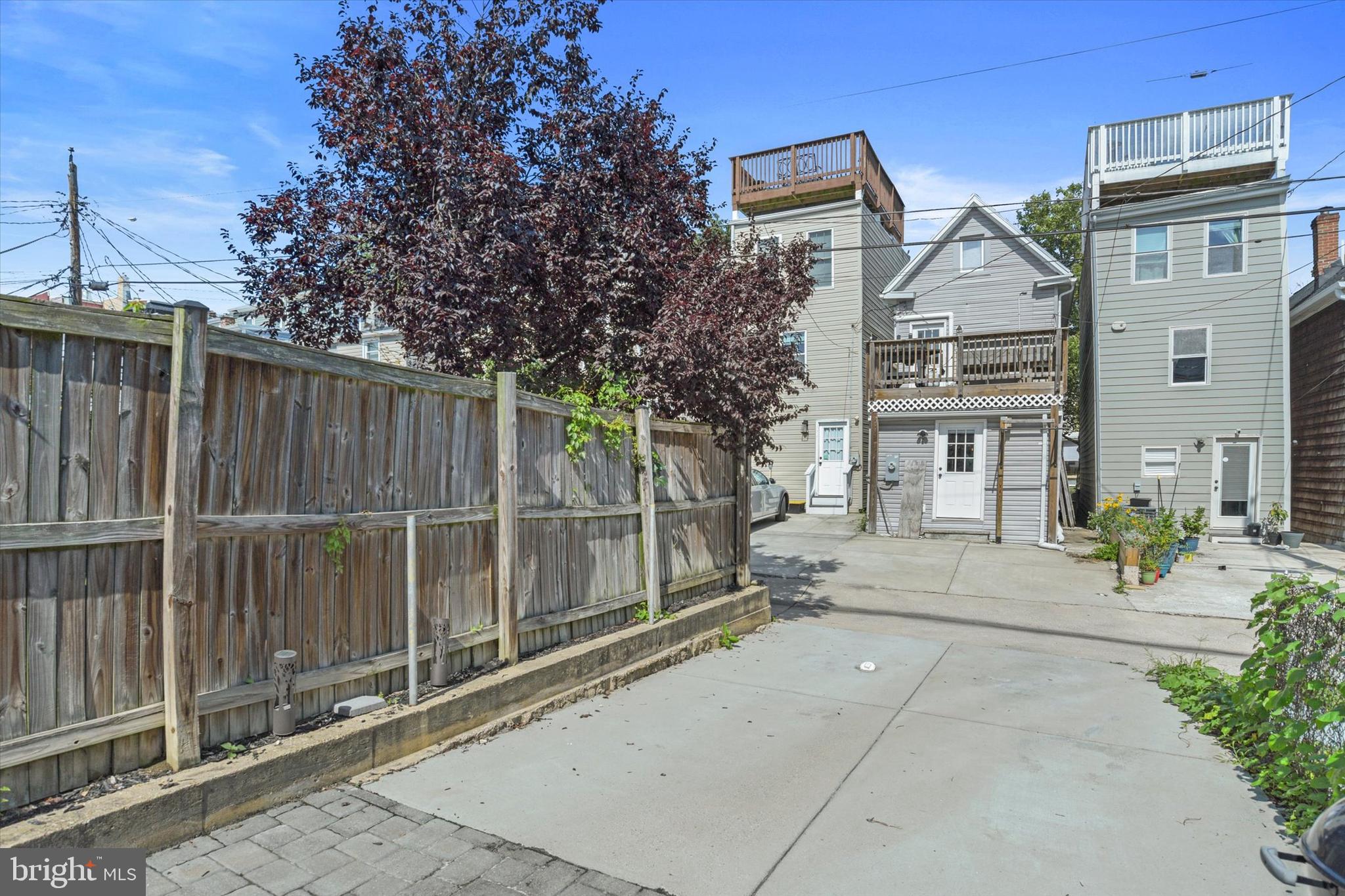 HAMPDEN HISTORIC DISTRICT - Residential