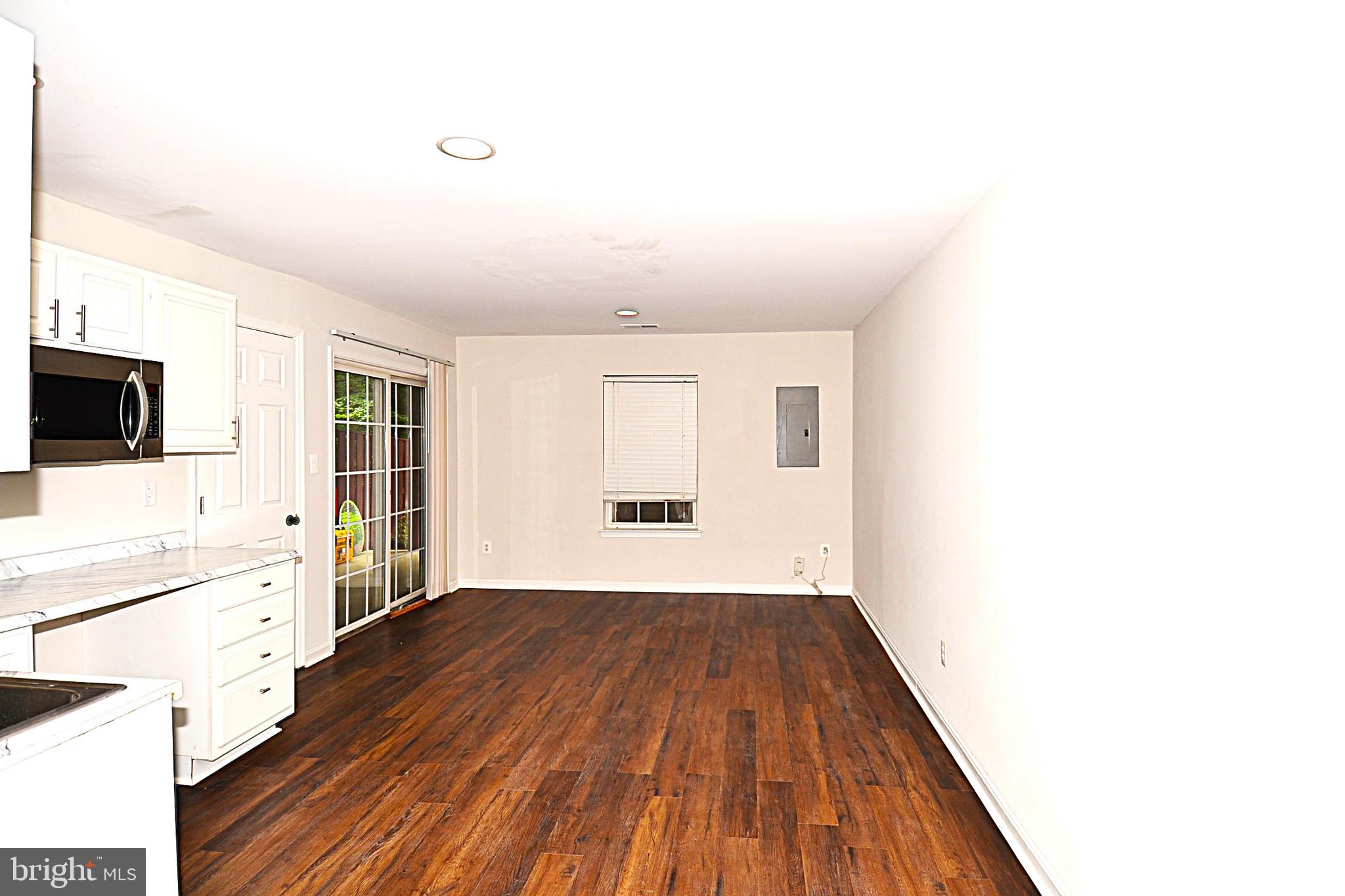 EDWARDS LANDING - Residential