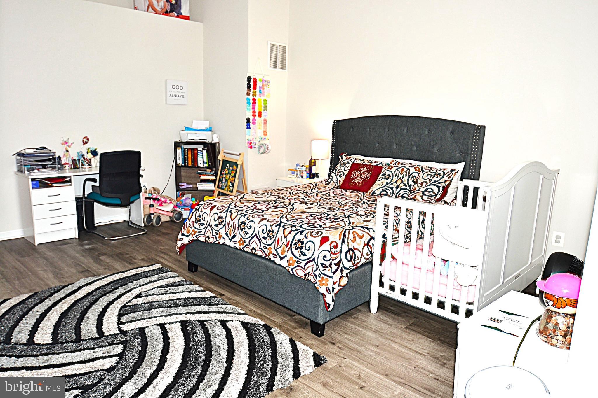 EDWARDS LANDING - Residential