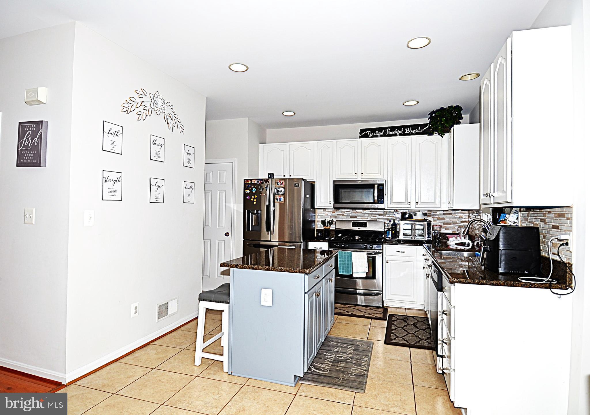 EDWARDS LANDING - Residential