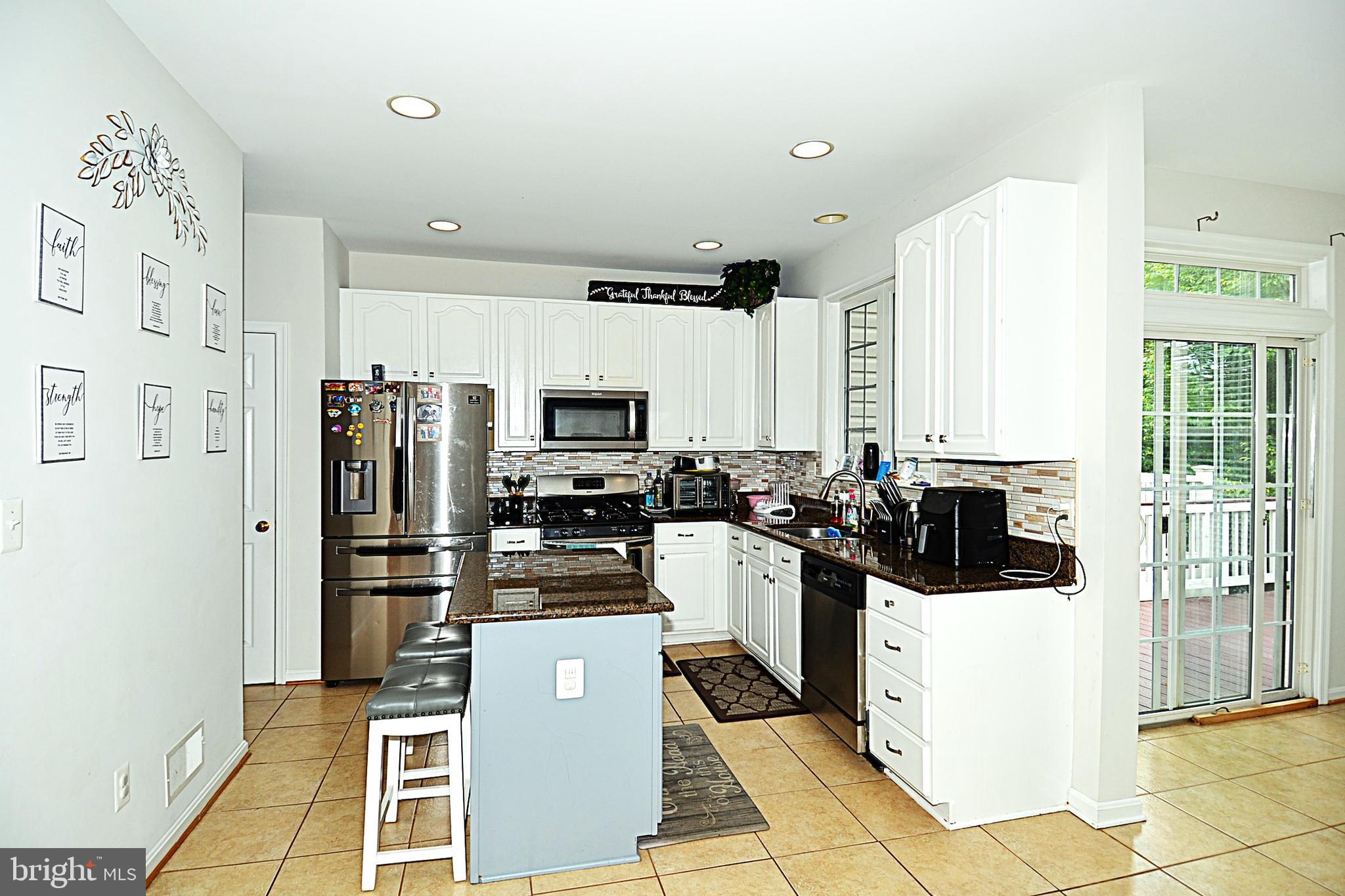 EDWARDS LANDING - Residential