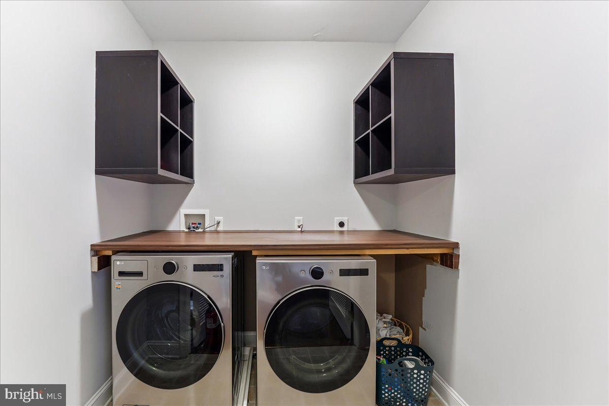 NORTHBROOK - Residential