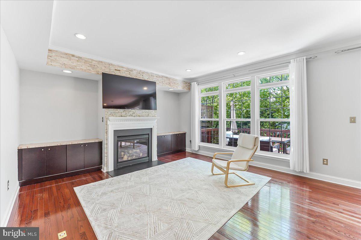 NORTHBROOK - Residential