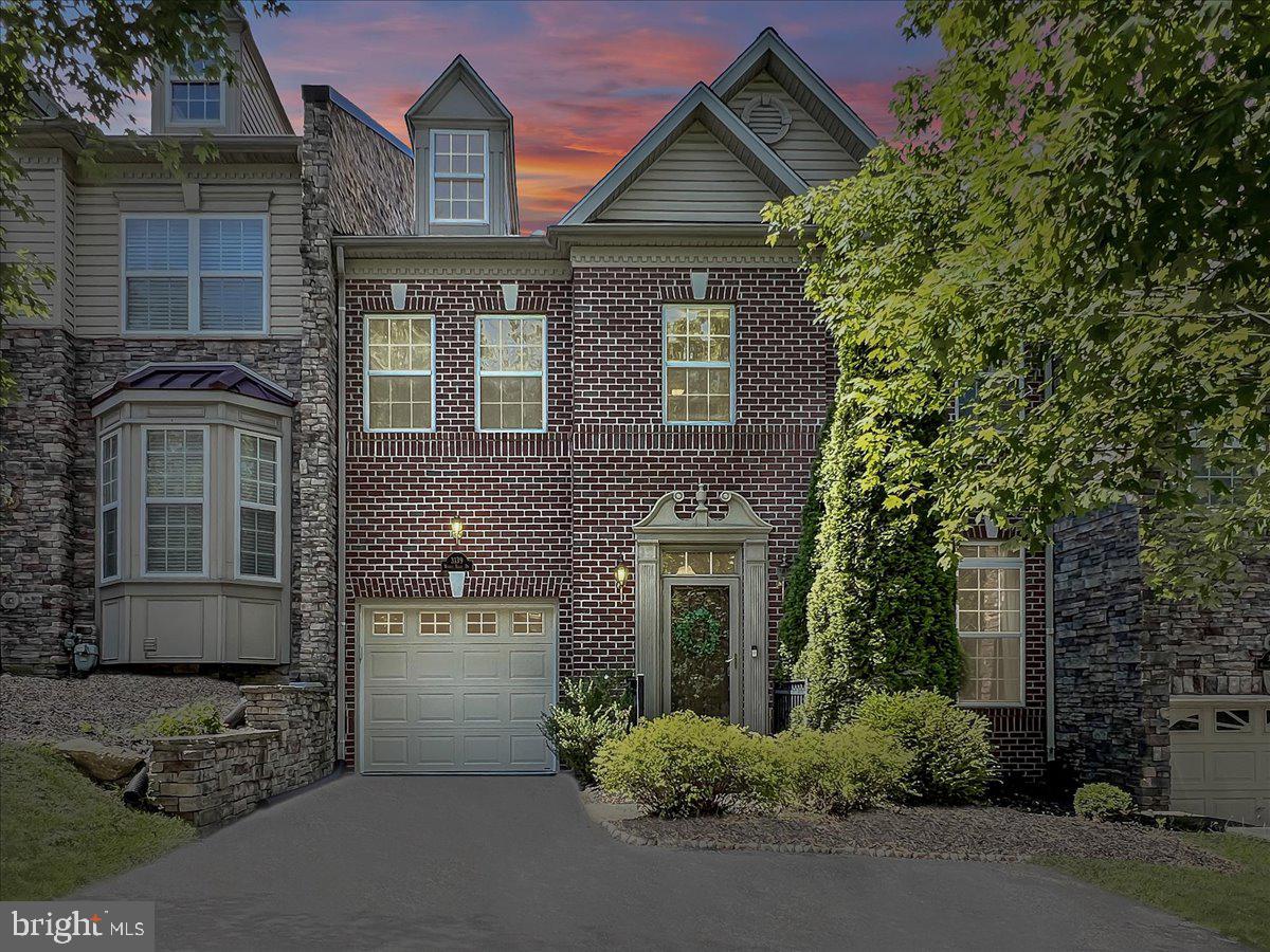 NORTHBROOK - Residential