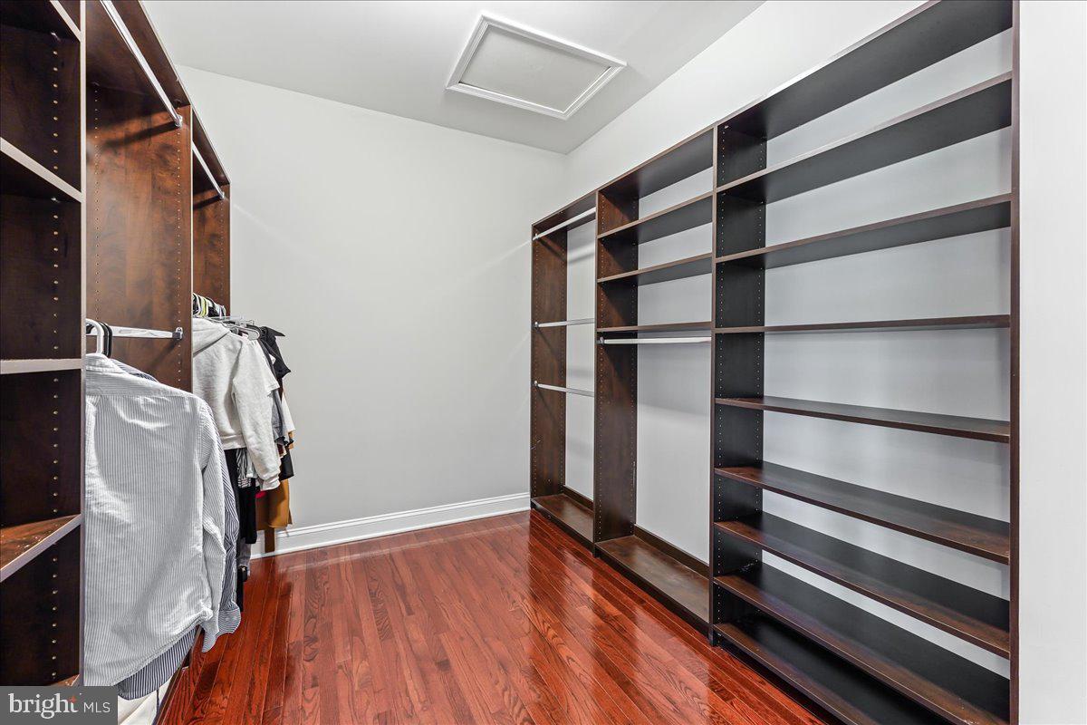 NORTHBROOK - Residential