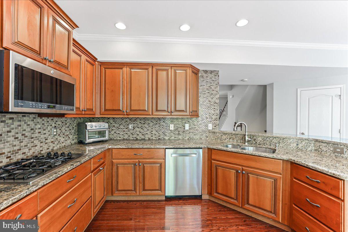 NORTHBROOK - Residential