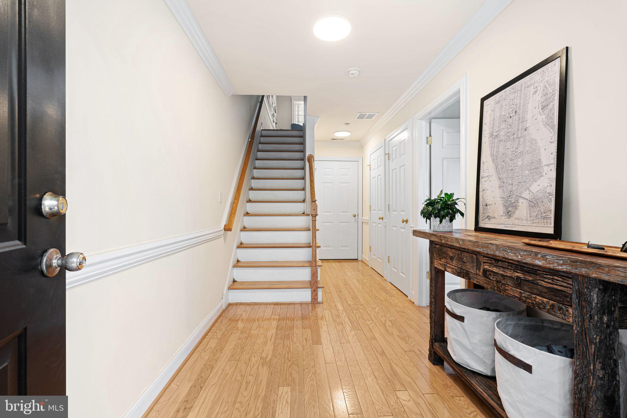 10 WASHINGTON AVENUE