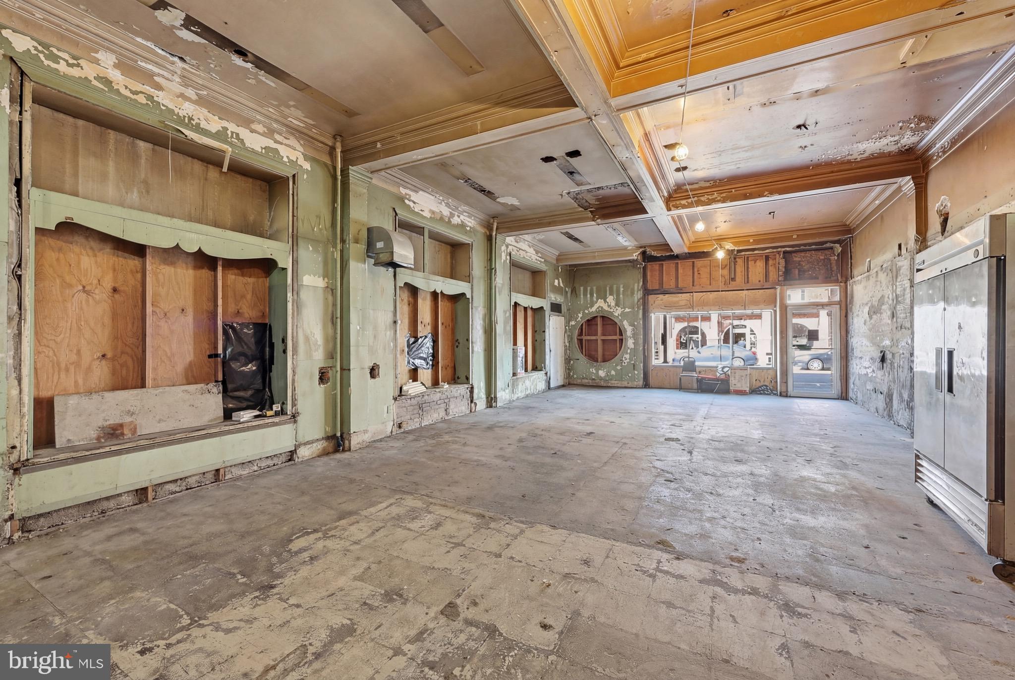 CITY OF MARTINSBURG - Commercial Sale