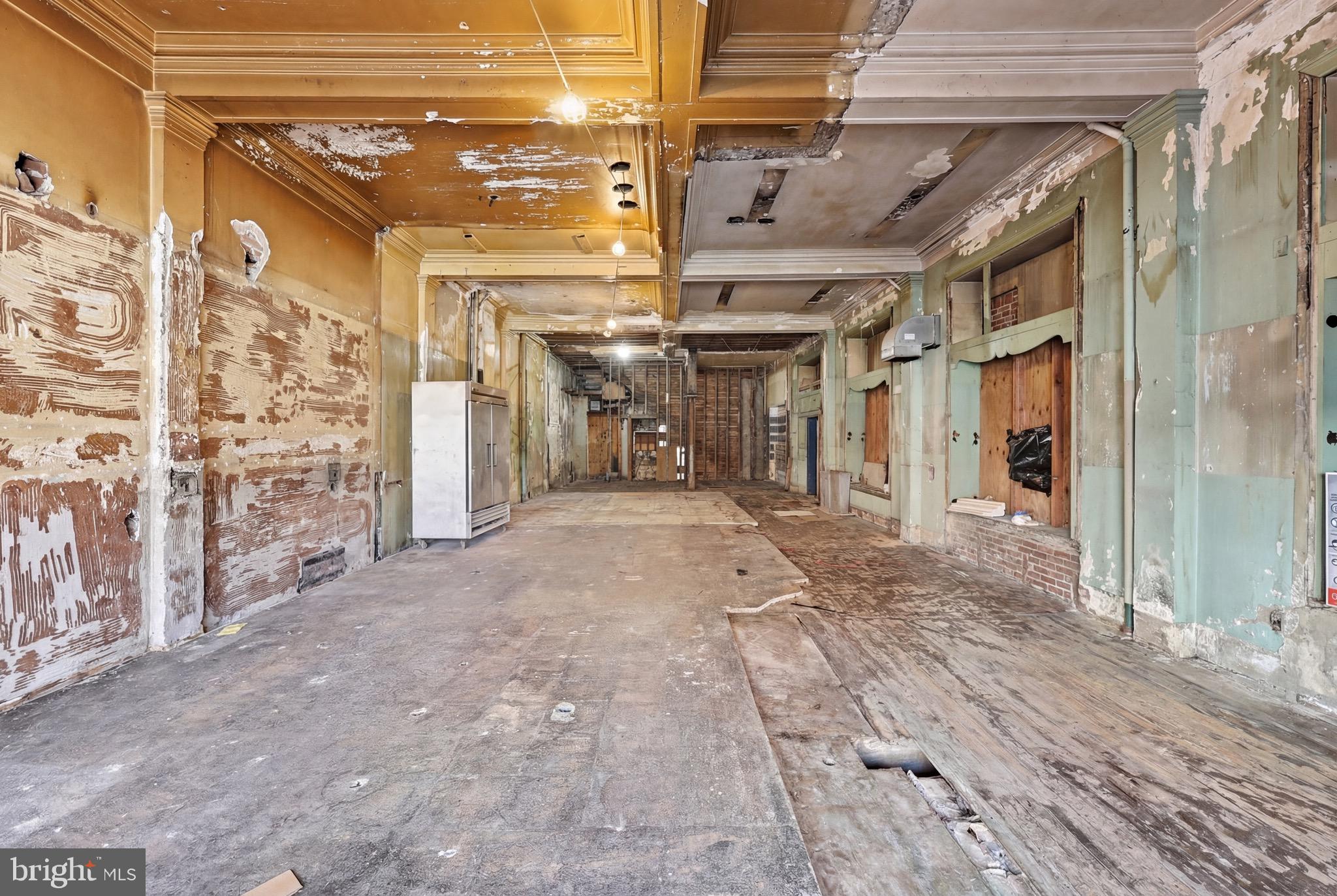 CITY OF MARTINSBURG - Commercial Sale