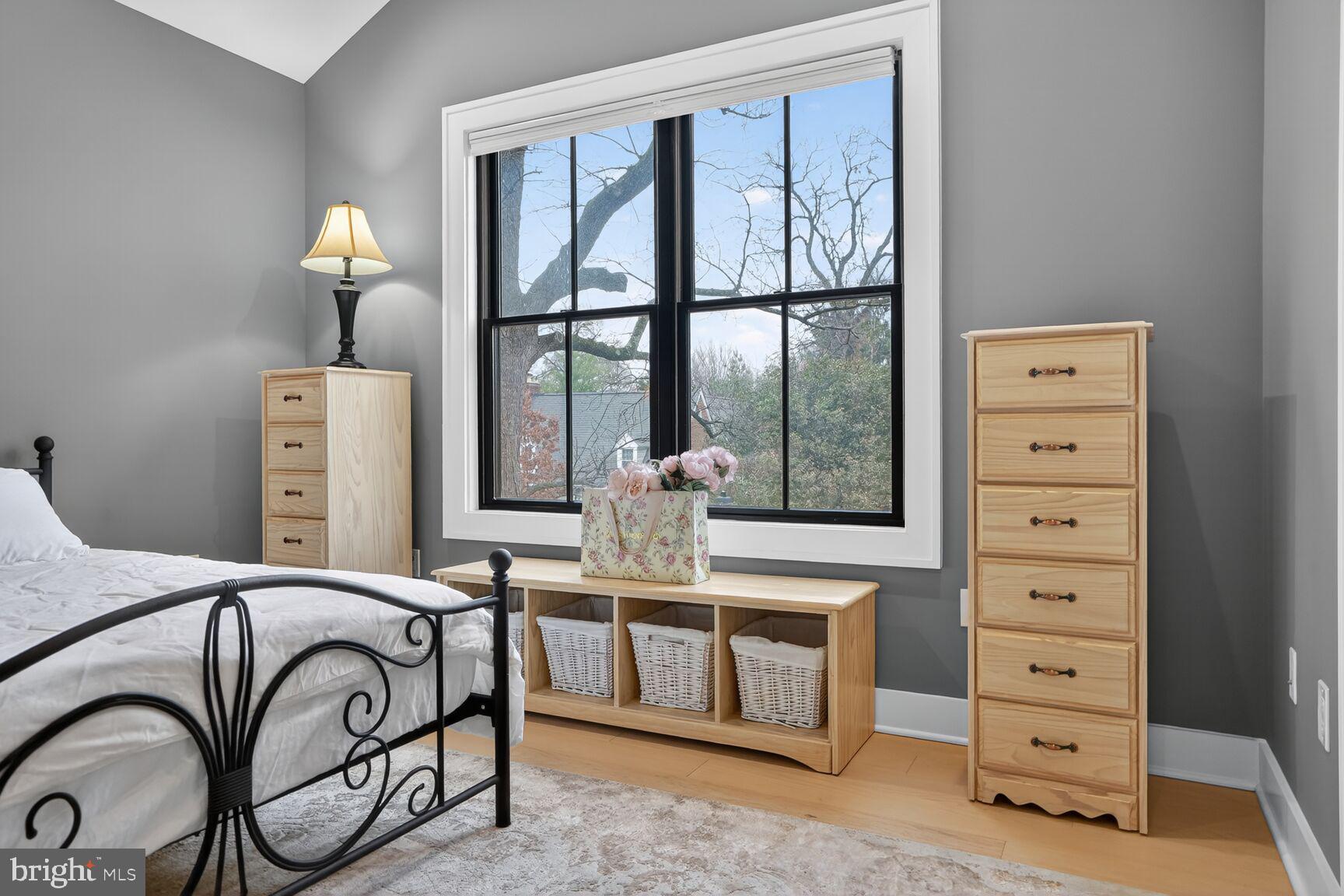 ASHTON HEIGHTS - Residential