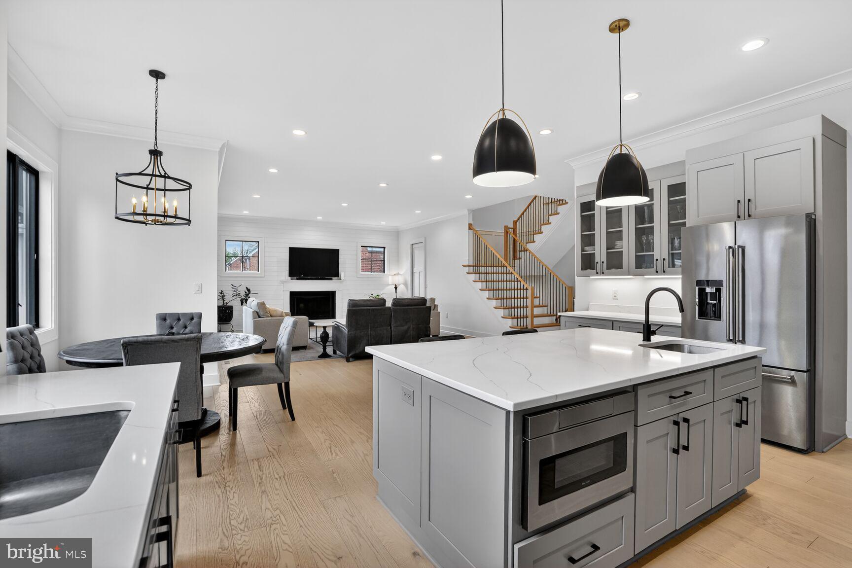 ASHTON HEIGHTS - Residential