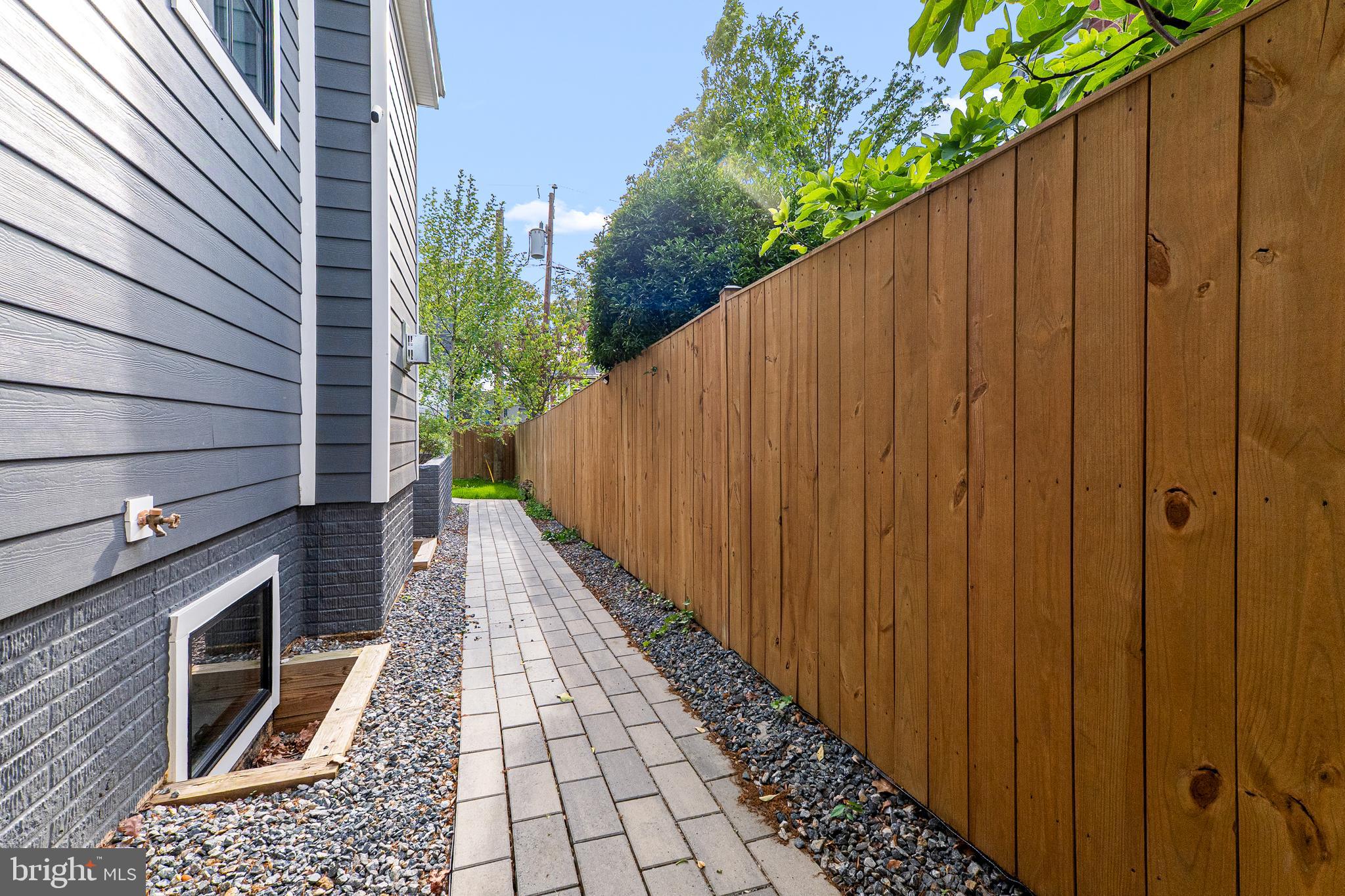 ASHTON HEIGHTS - Residential