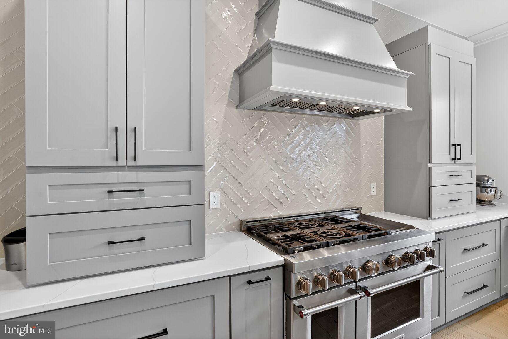 ASHTON HEIGHTS - Residential