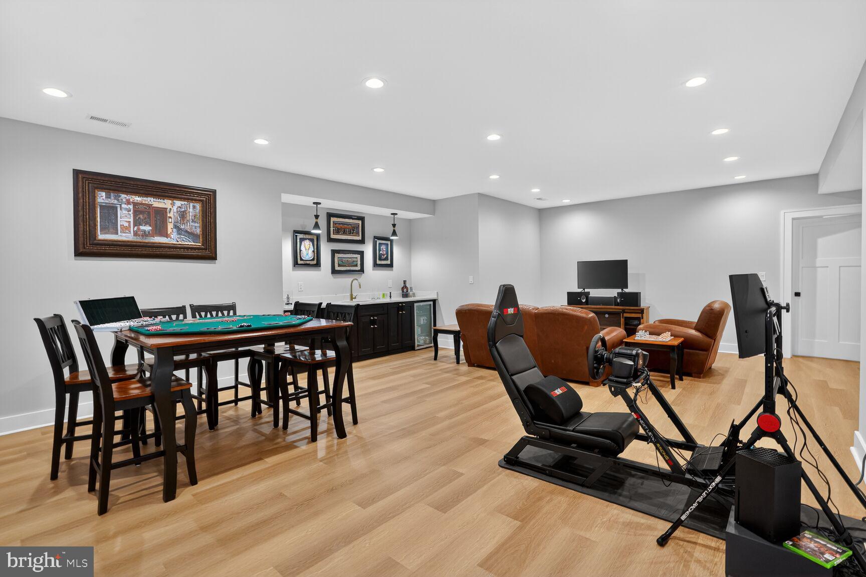 ASHTON HEIGHTS - Residential