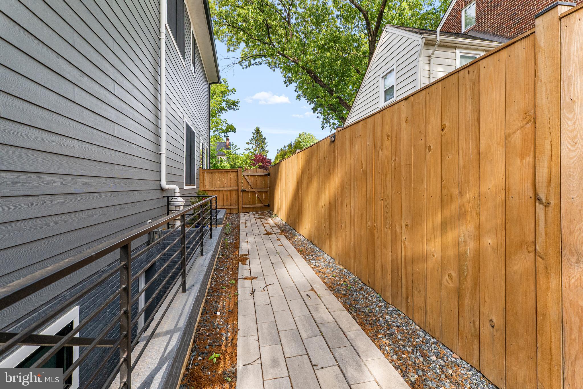 ASHTON HEIGHTS - Residential