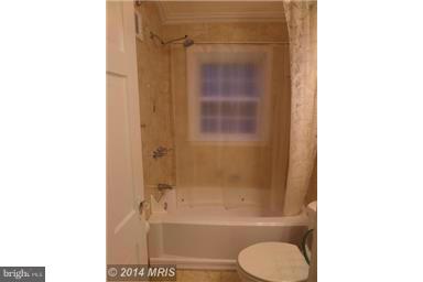 LONG BRANCH PARK - Residential Lease