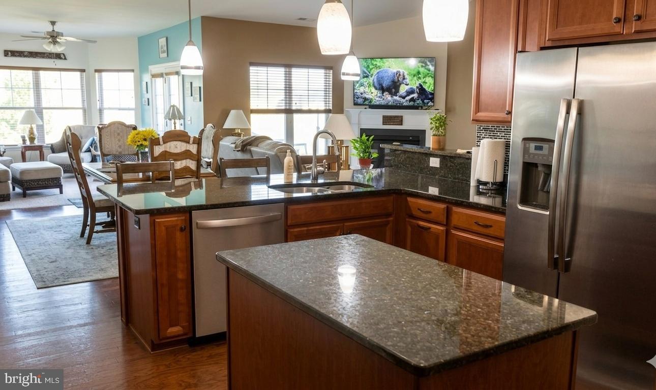 CYPRESS POINTE - Residential