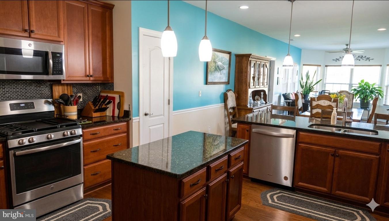 CYPRESS POINTE - Residential