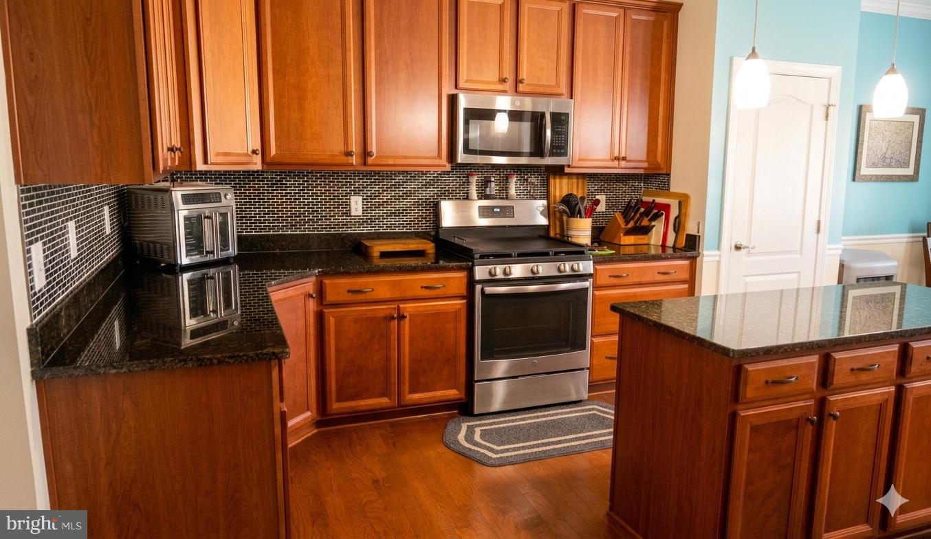 CYPRESS POINTE - Residential