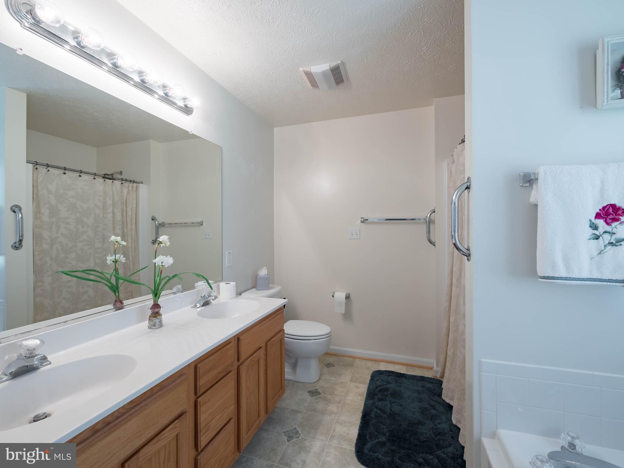 WALNUT GROVE - Residential