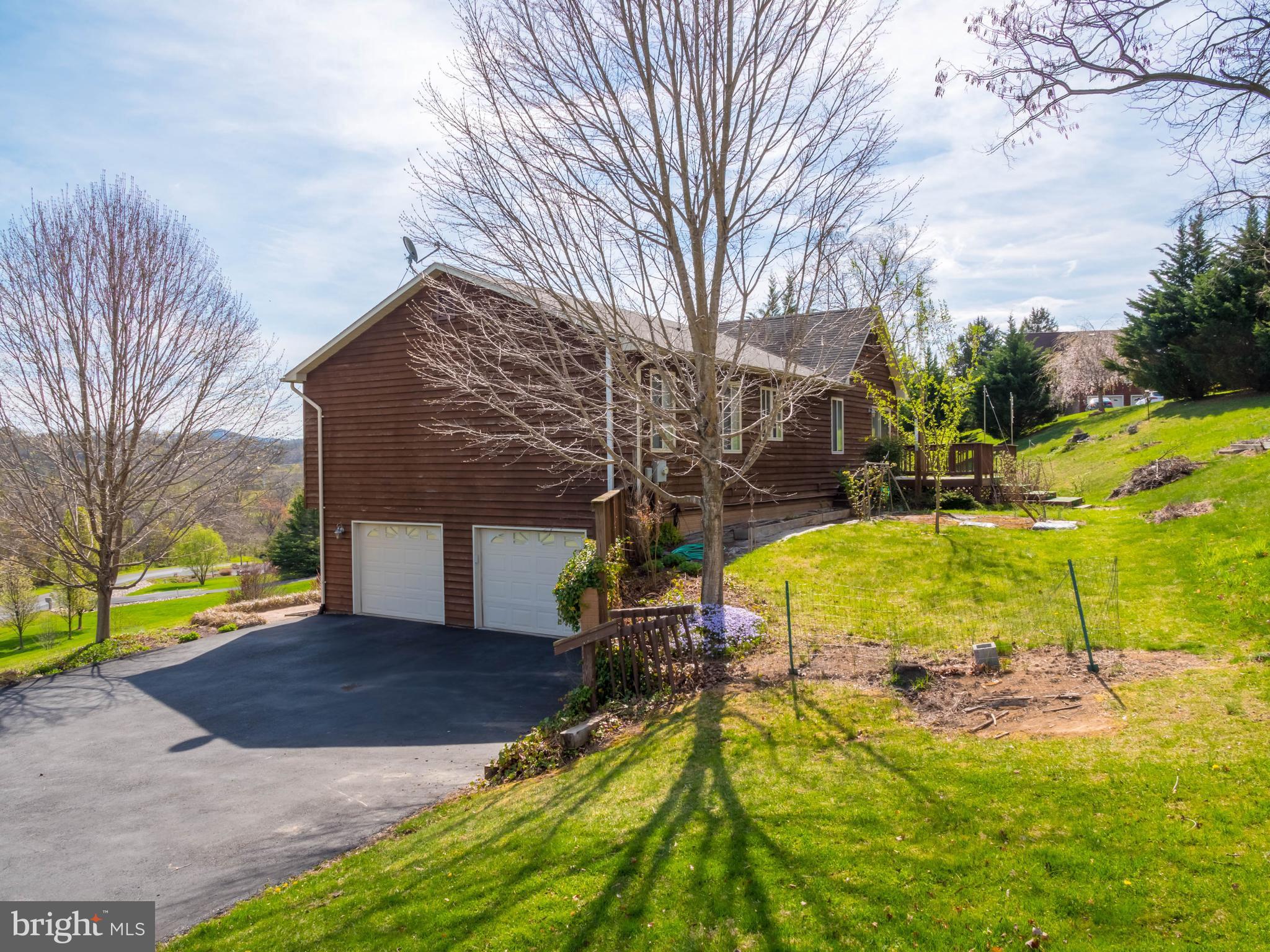 WALNUT GROVE - Residential