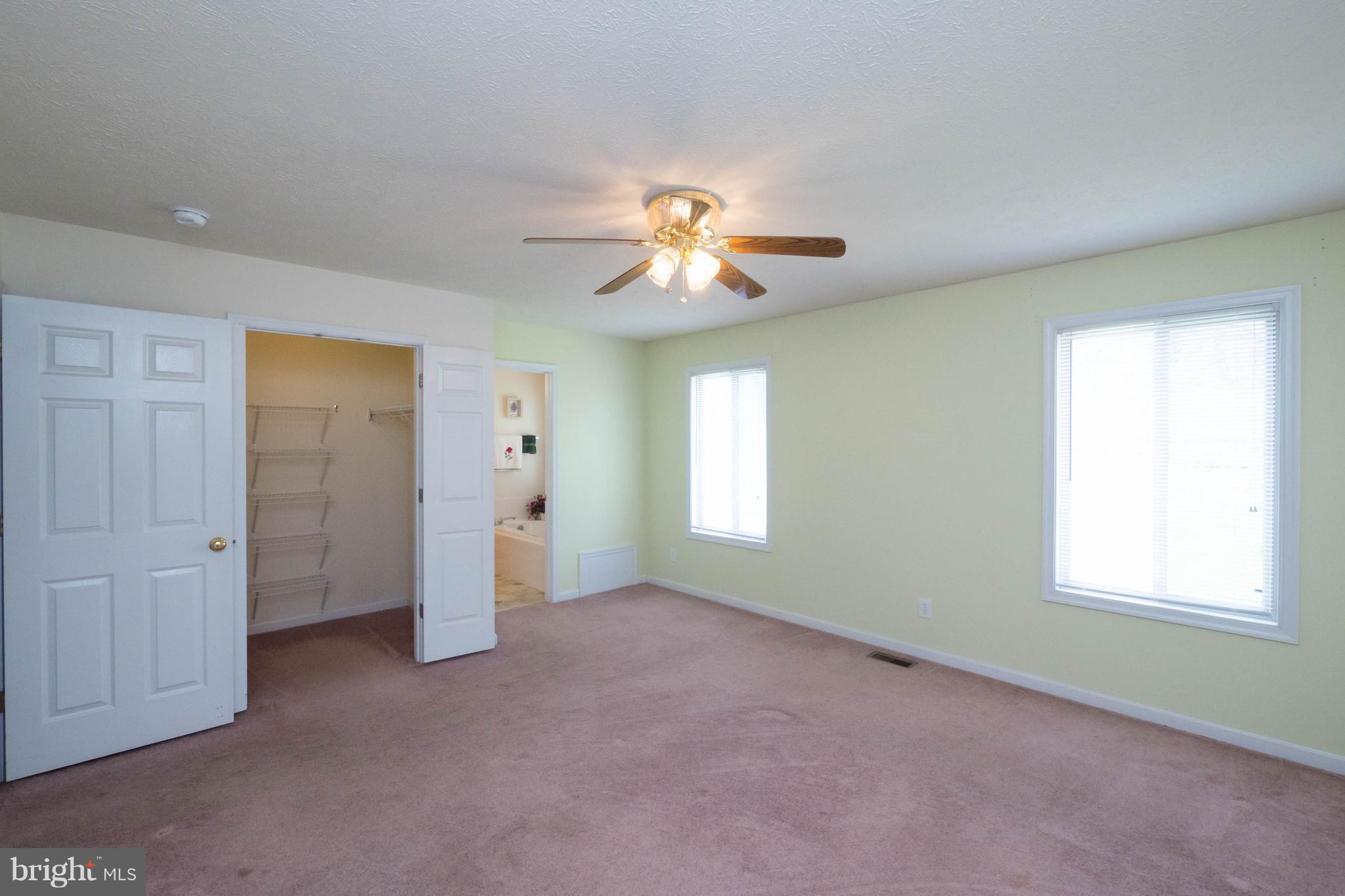 WALNUT GROVE - Residential