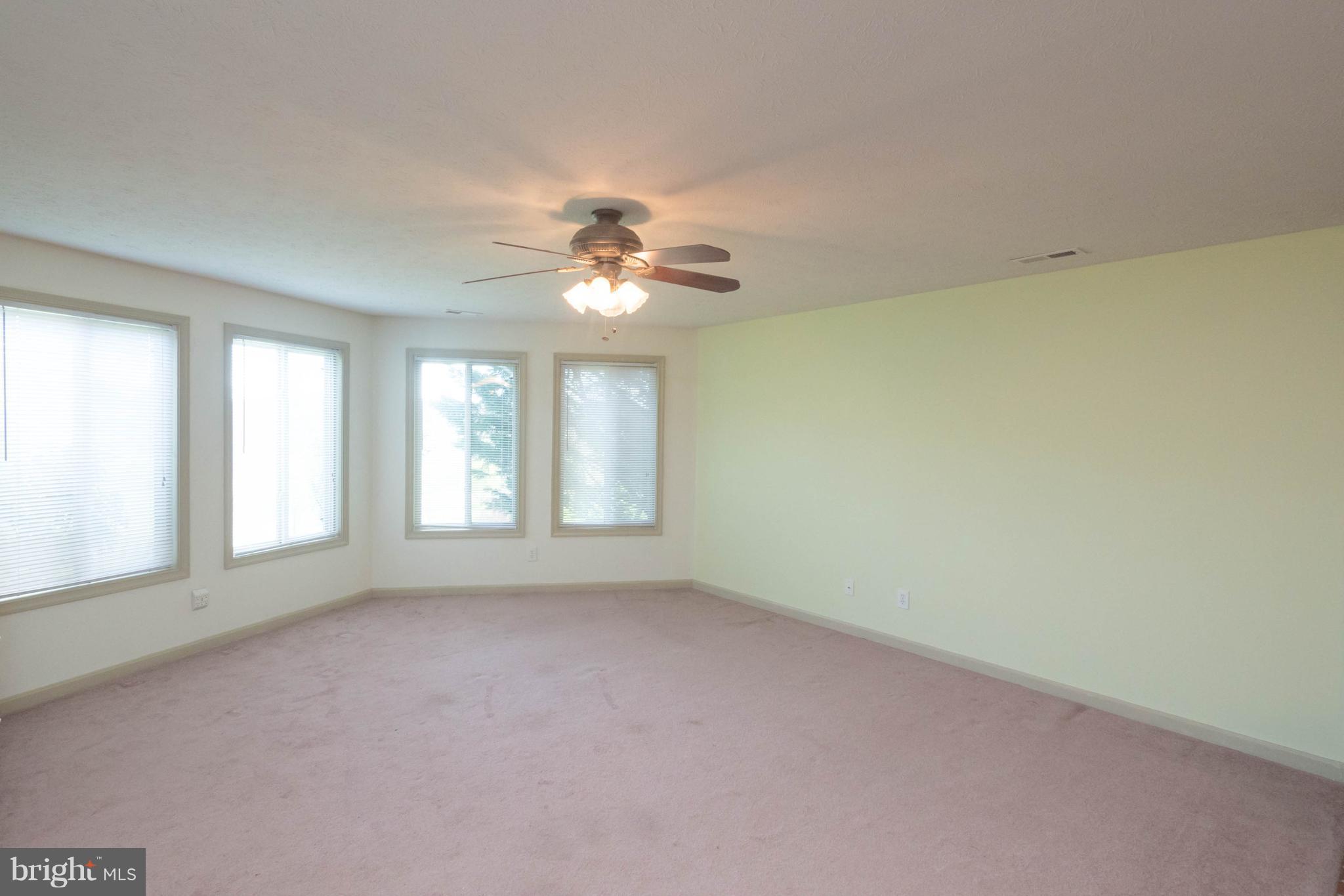 WALNUT GROVE - Residential