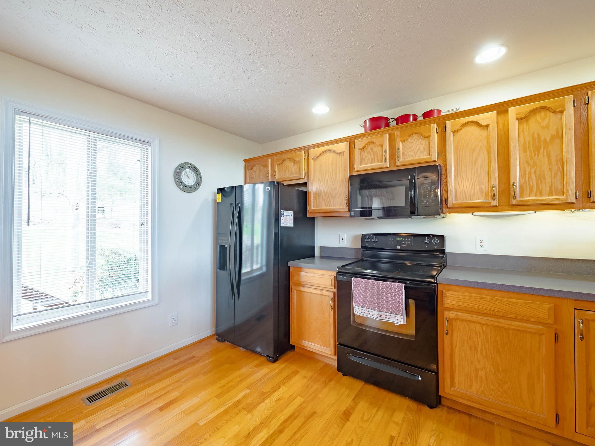 WALNUT GROVE - Residential