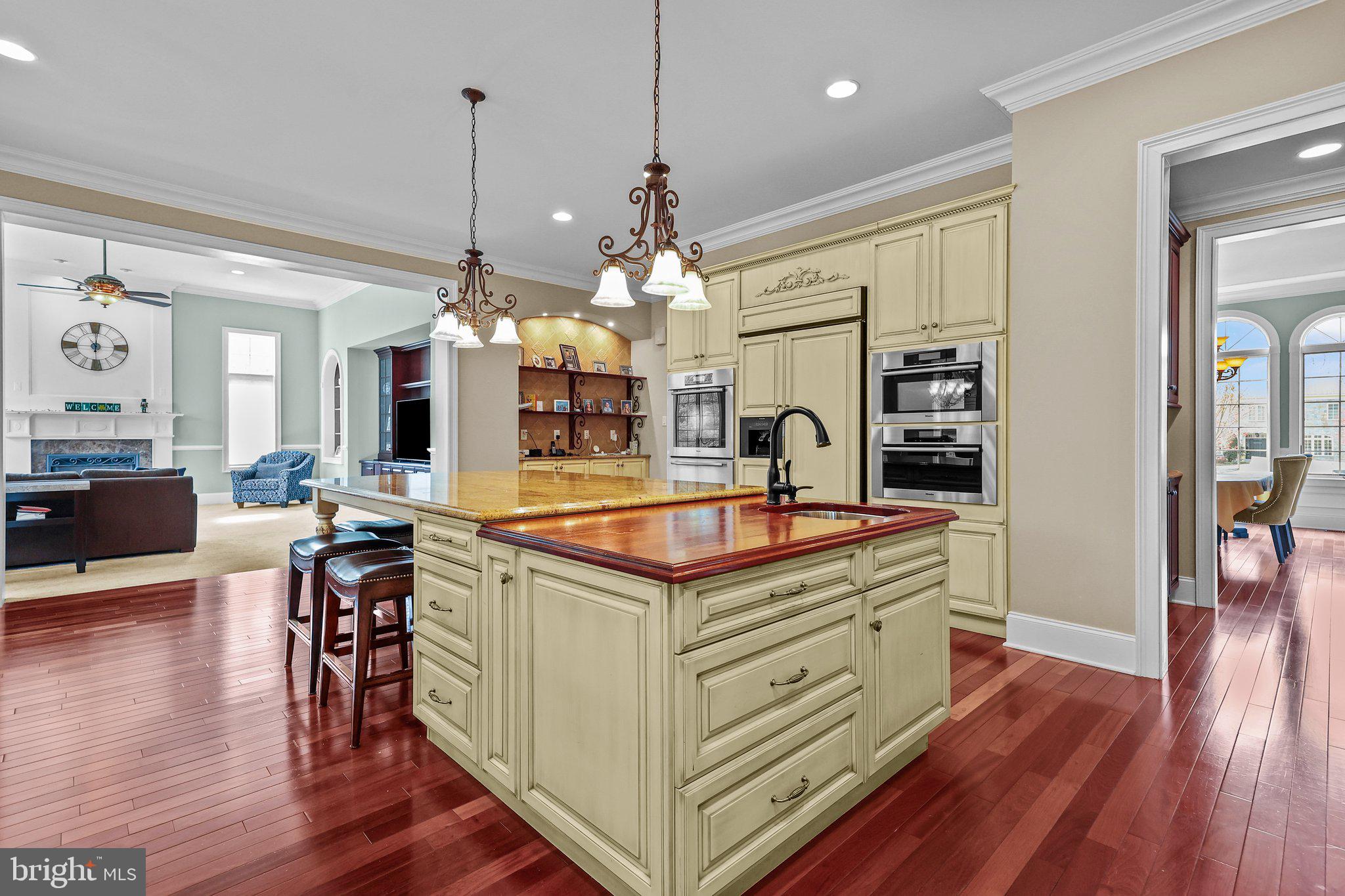 SADDLEBROOK - Residential