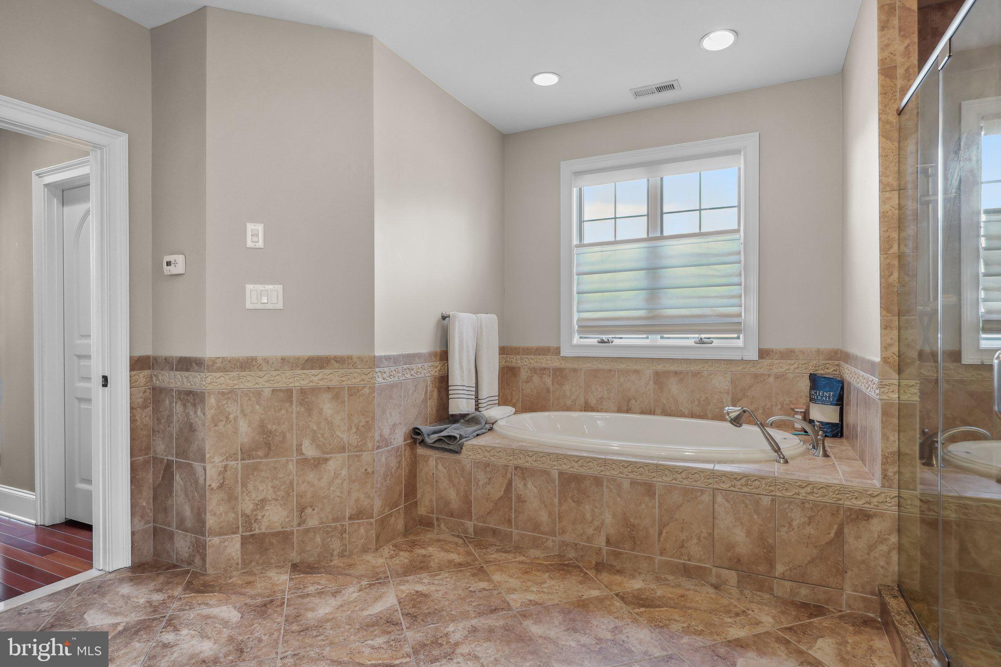 SADDLEBROOK - Residential