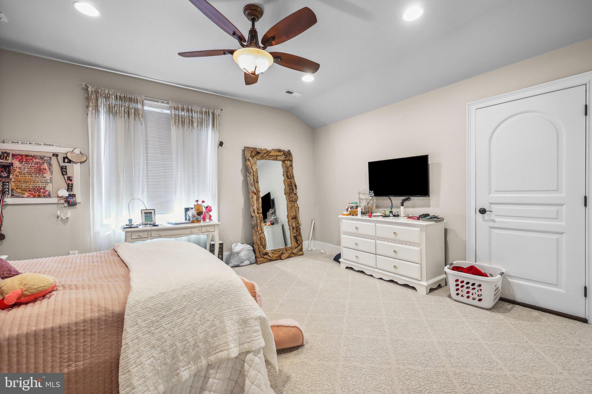 SADDLEBROOK - Residential