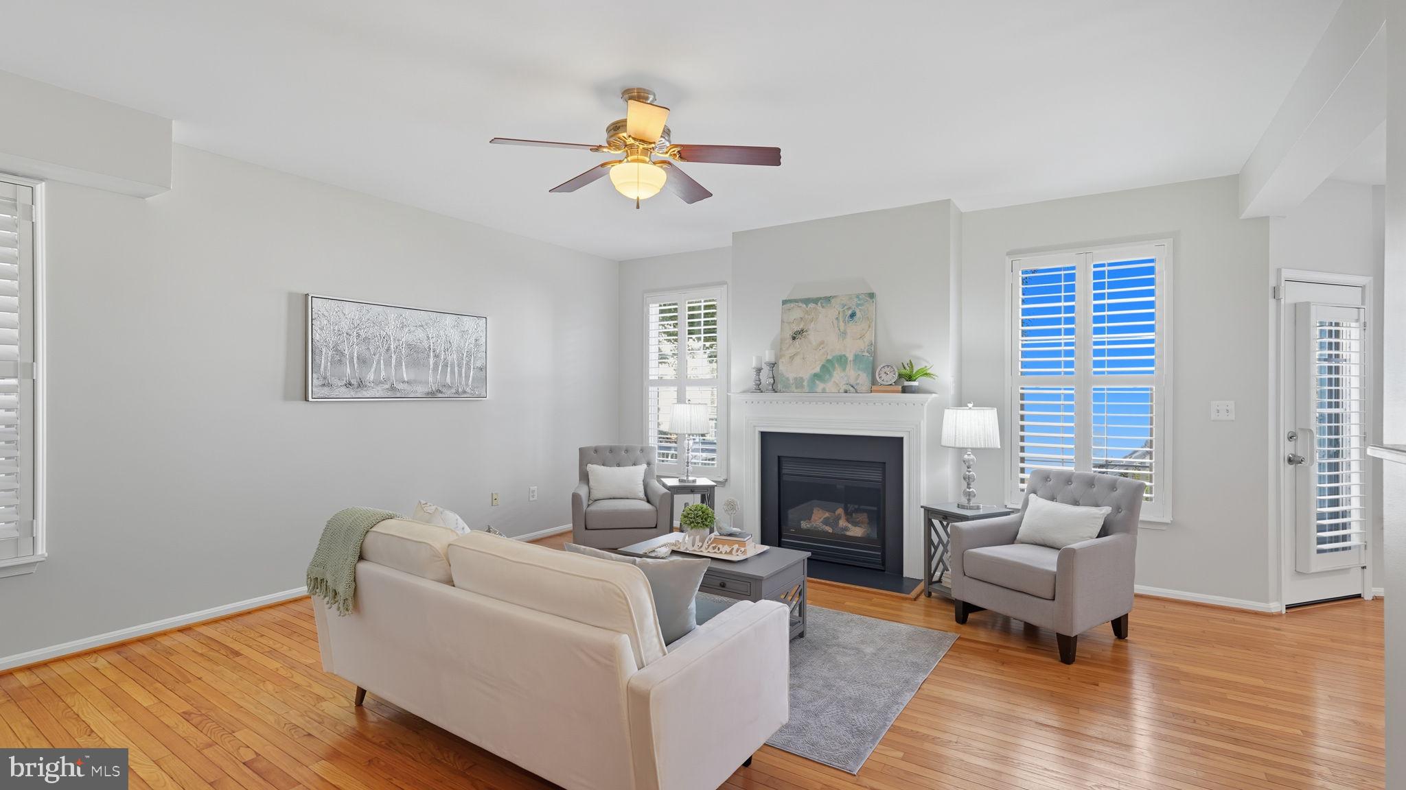 LORTON TOWN CENTER - Residential