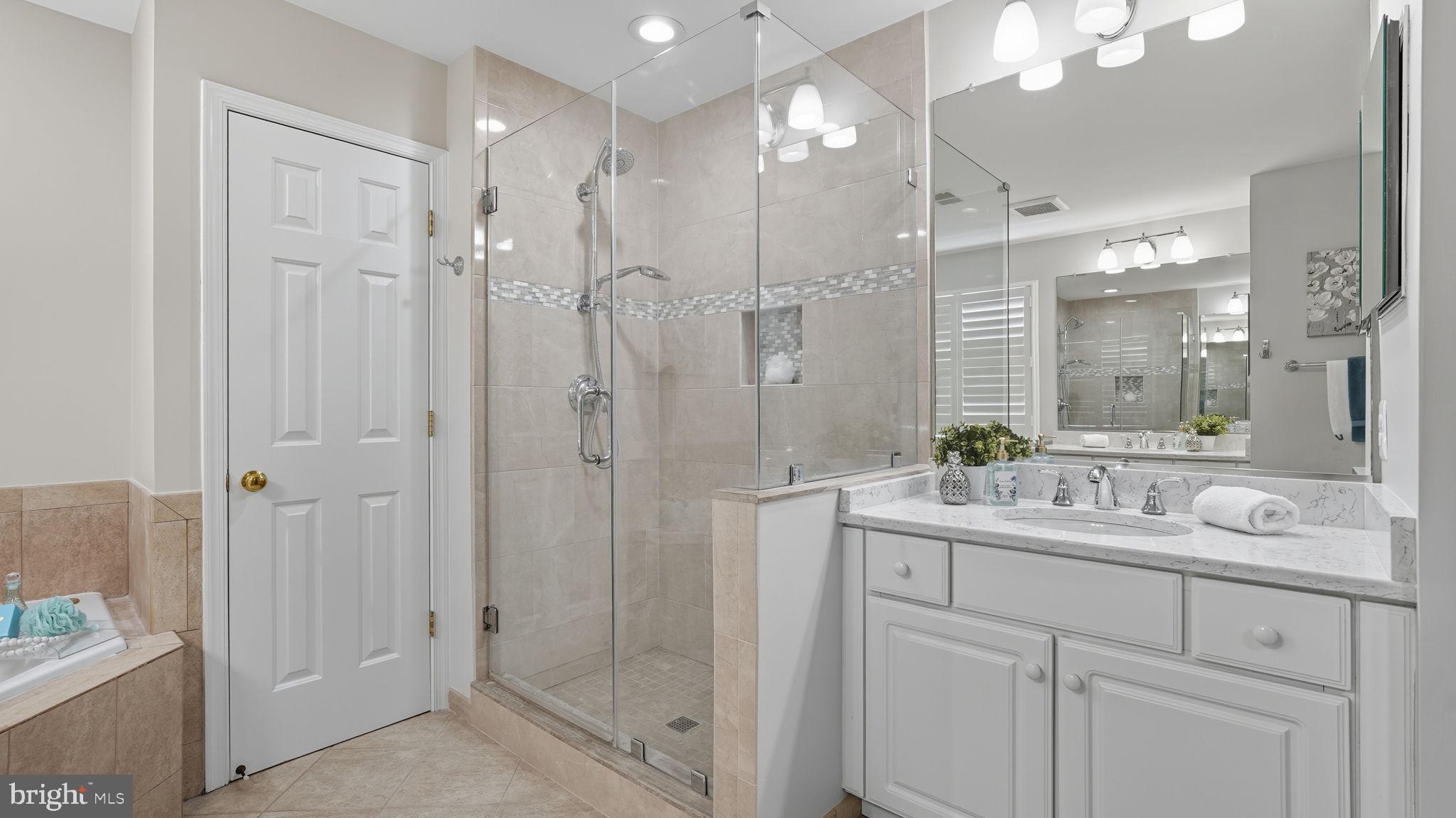 LORTON TOWN CENTER - Residential