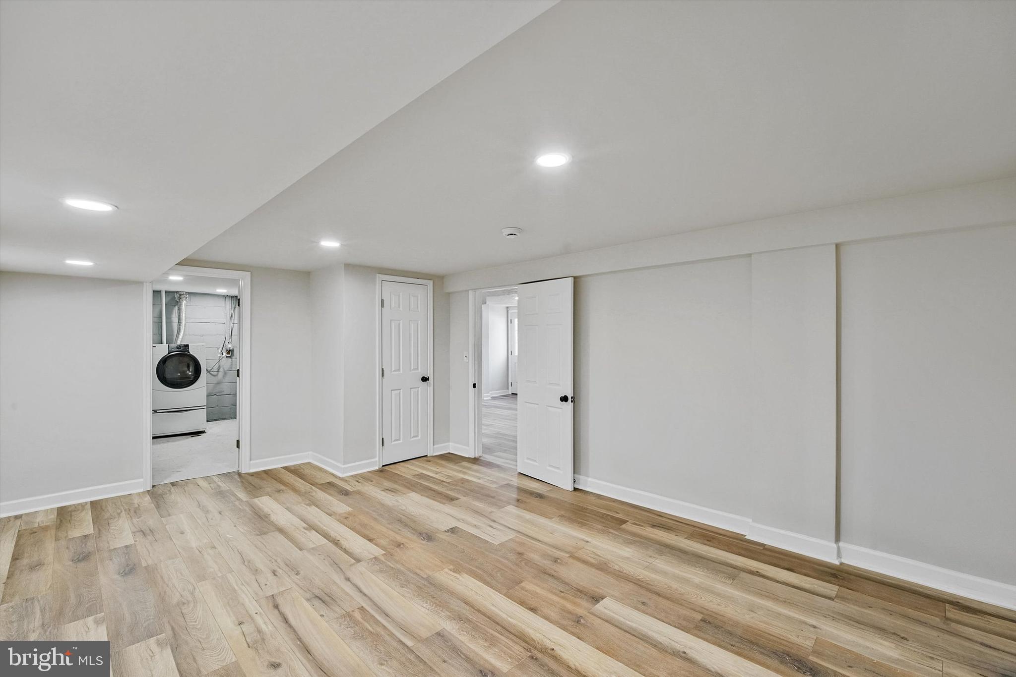 OLD LEE HILLS - Residential