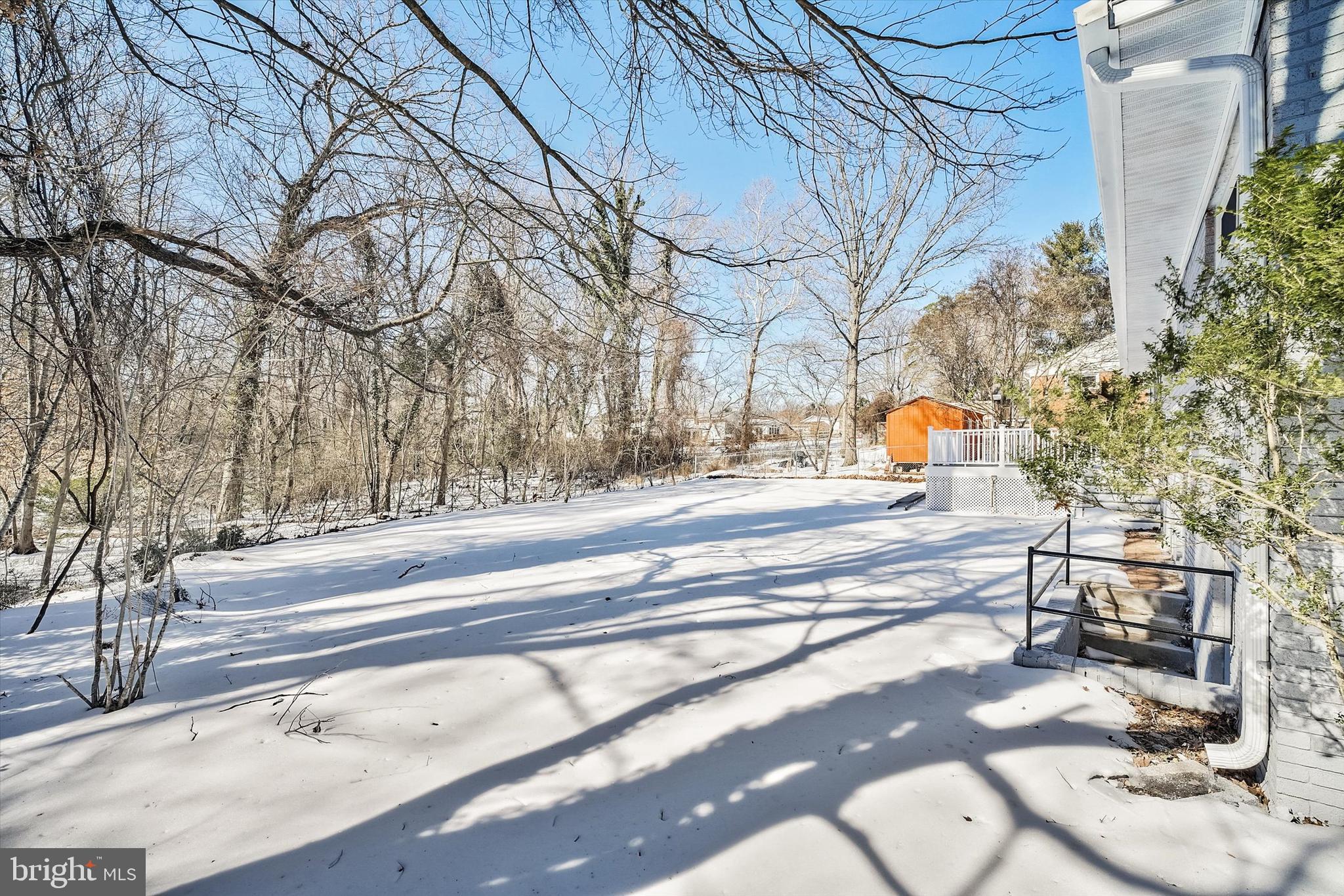 OLD LEE HILLS - Residential