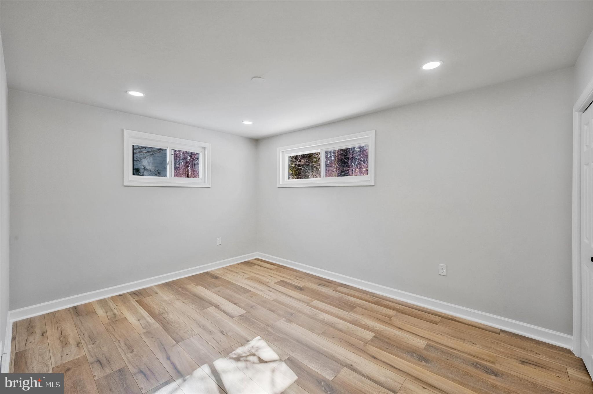 OLD LEE HILLS - Residential