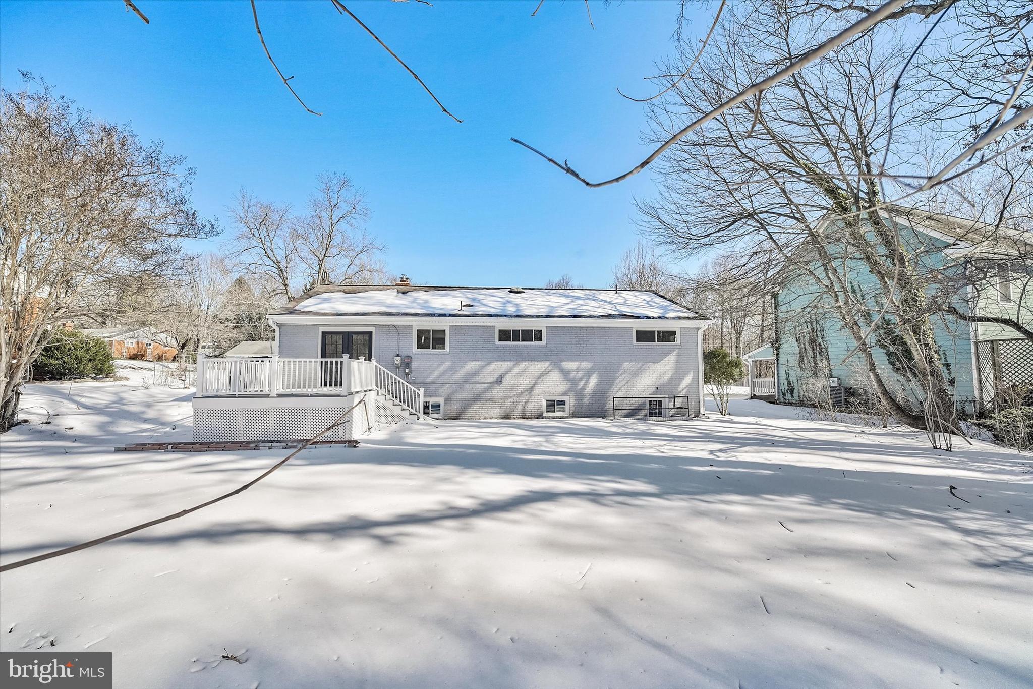 OLD LEE HILLS - Residential