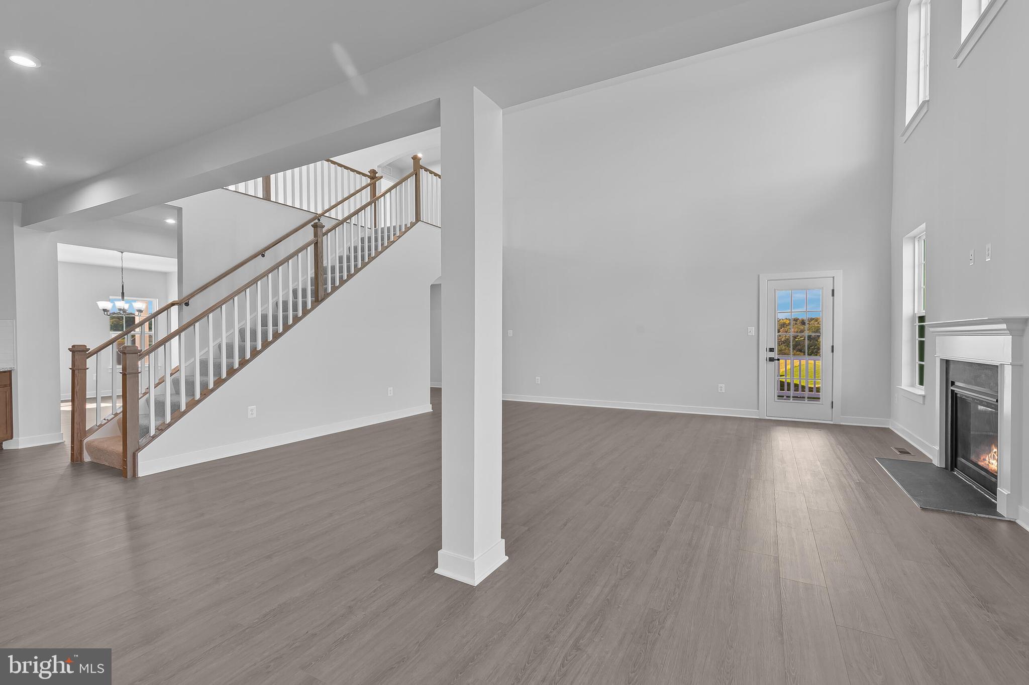 1809 SHANNON DRIVE SOUTH