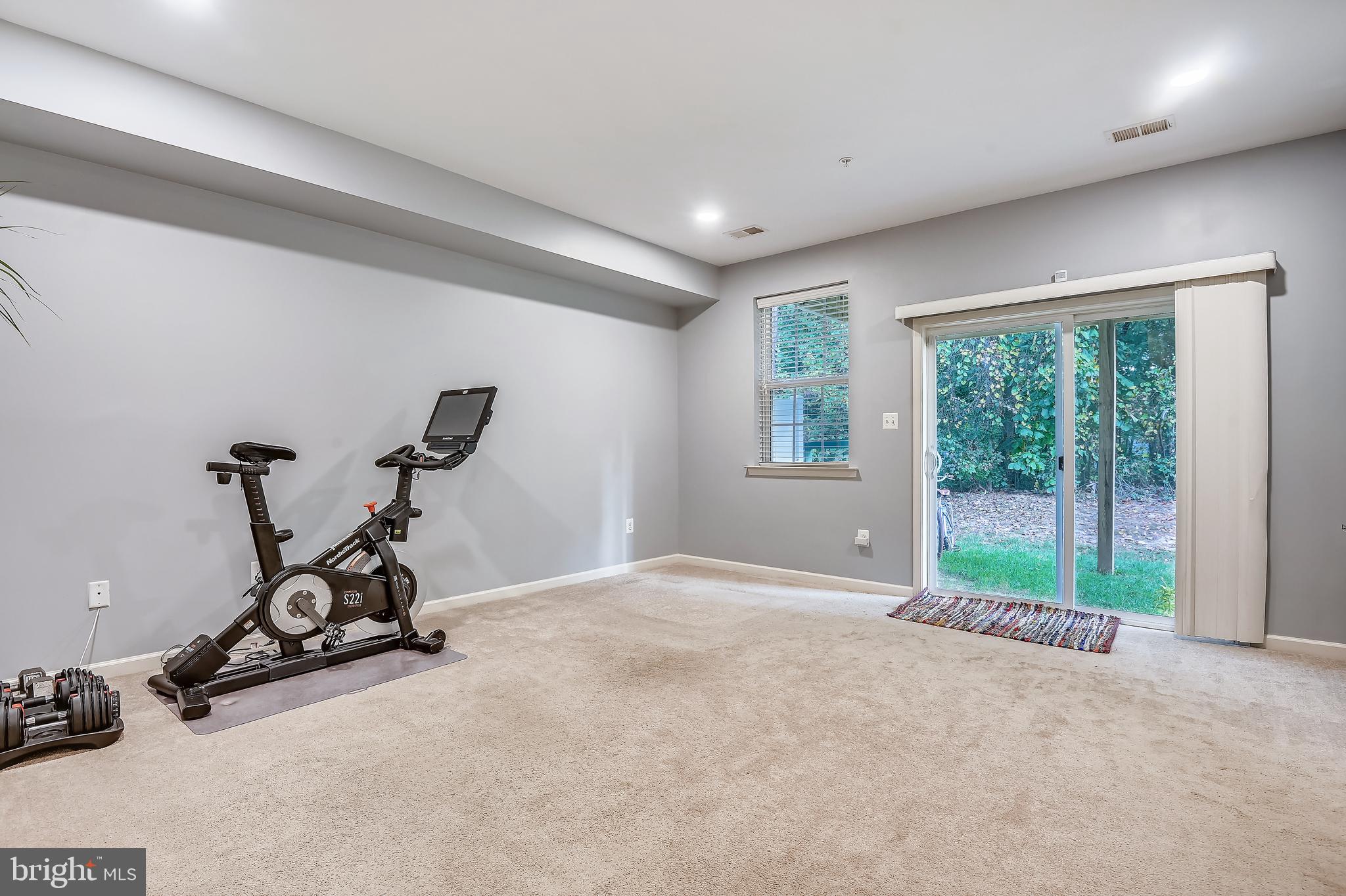 JACOBS FOREST - Residential Lease