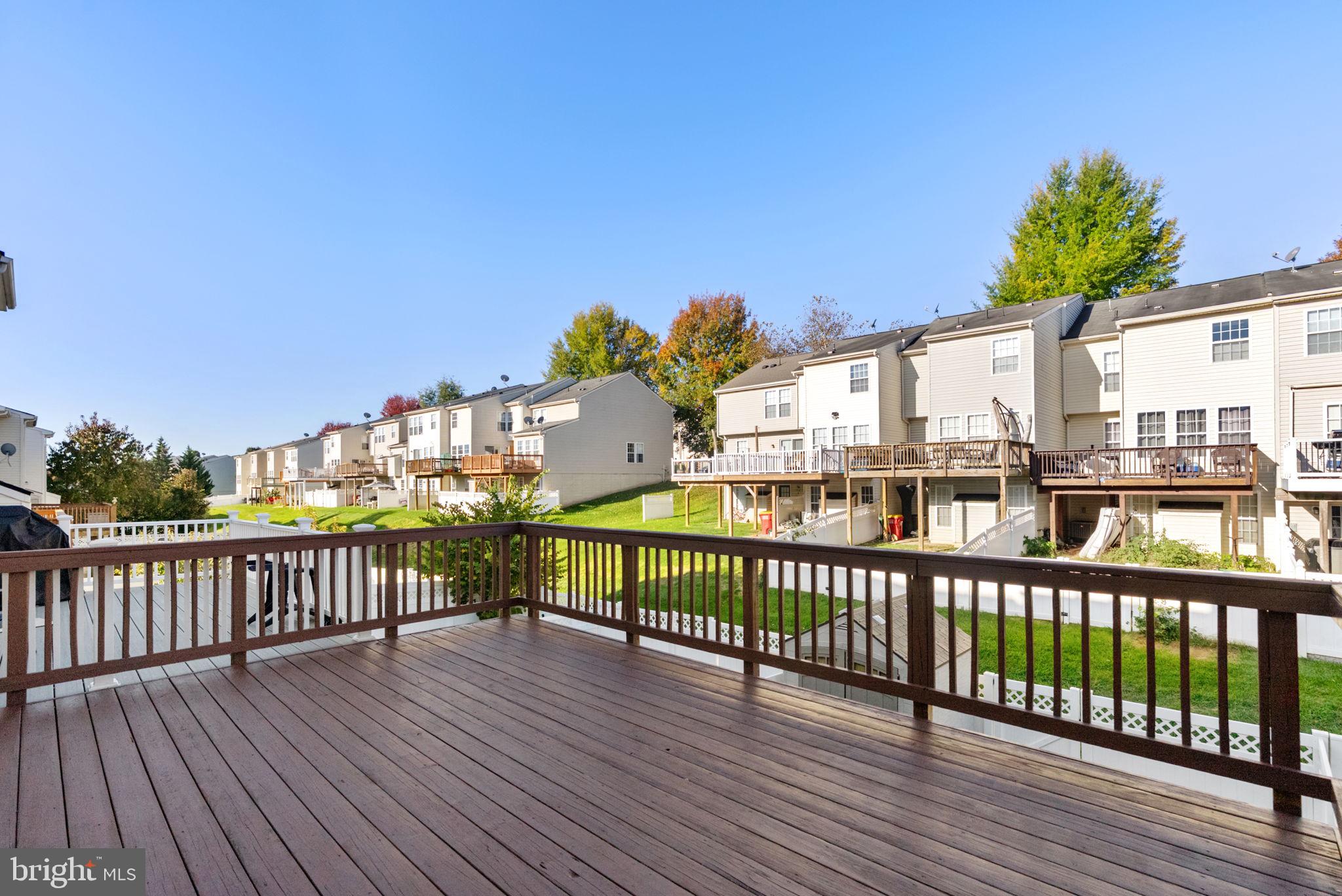 LAKELAND PLACE - Residential