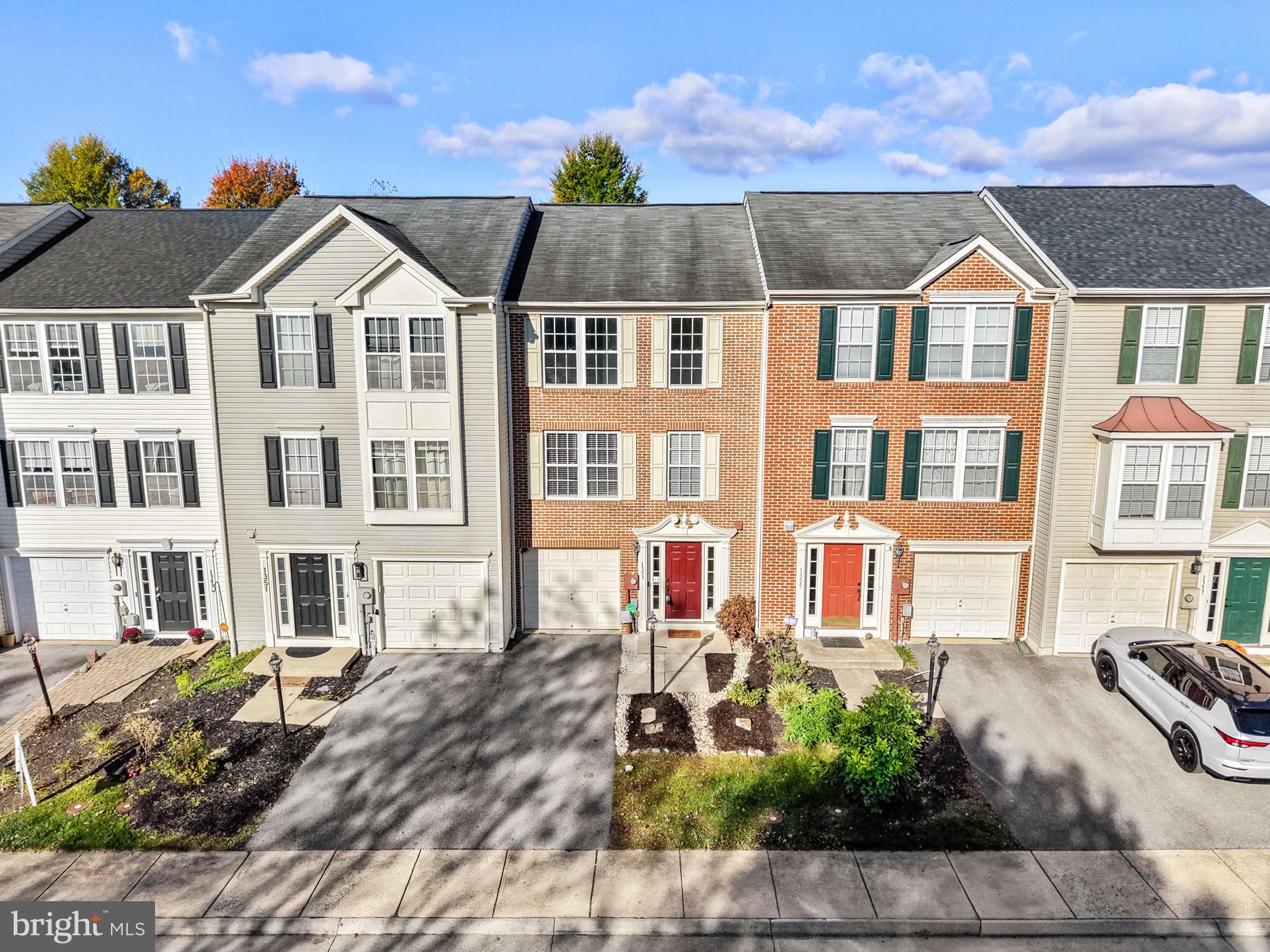 LAKELAND PLACE - Residential