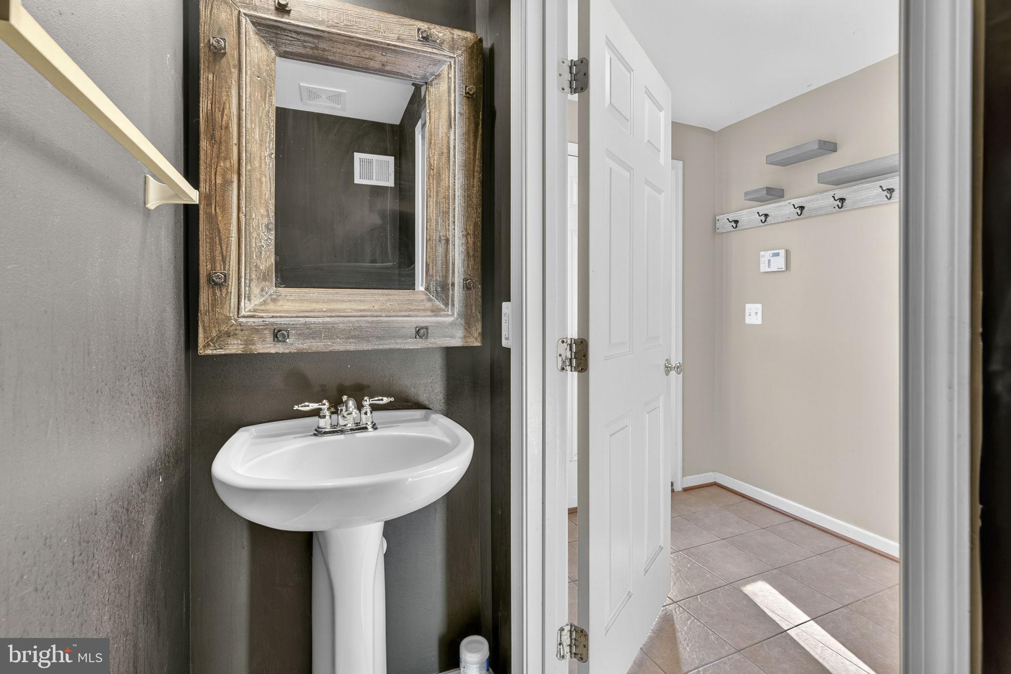 LAKELAND PLACE - Residential