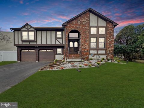 Photo of 3 Beth Ann Way, EWING, NJ 08638 (MLS # NJME2075178)