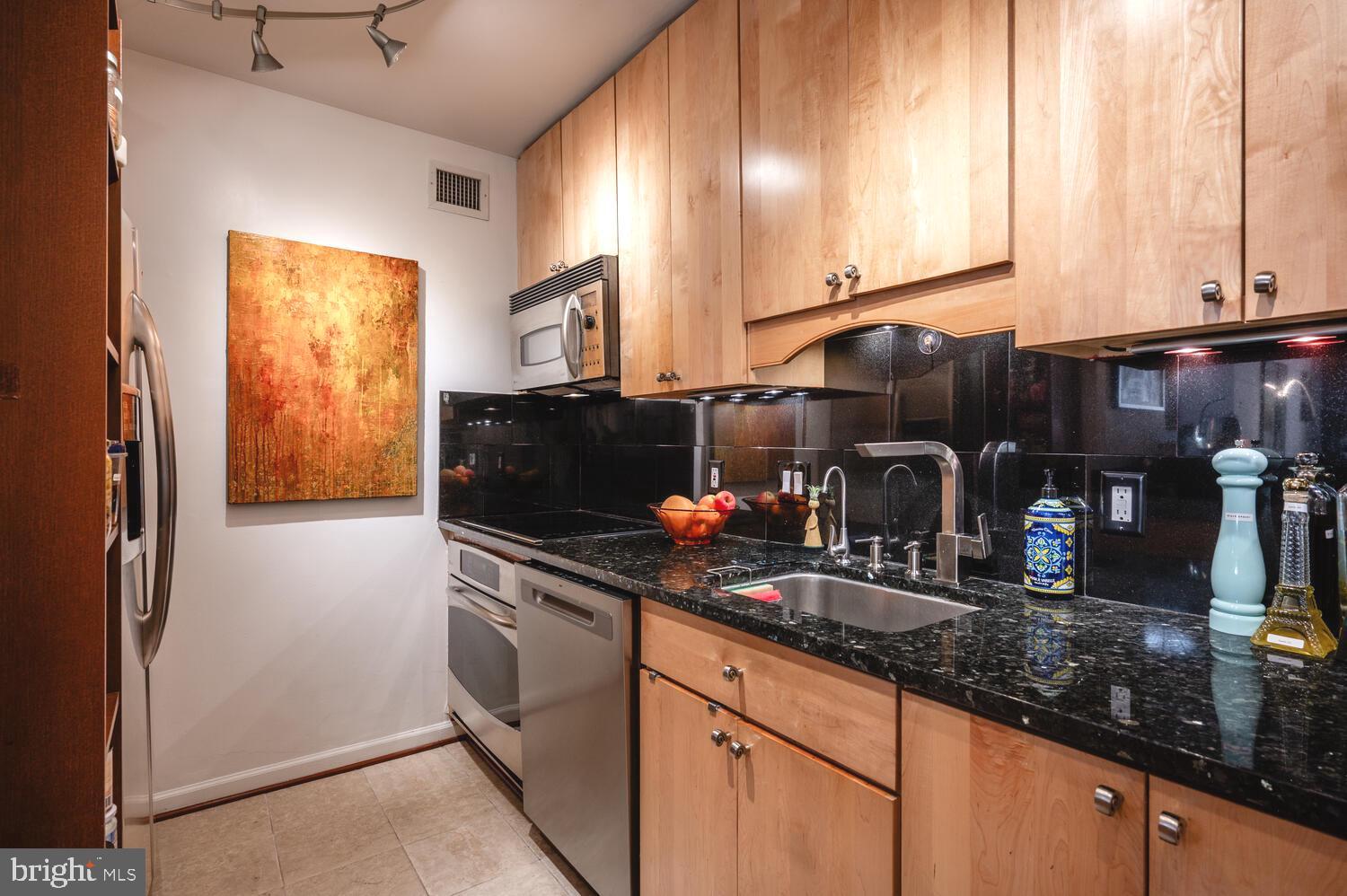 2555 PENNSYLVANIA AVENUE NW 217