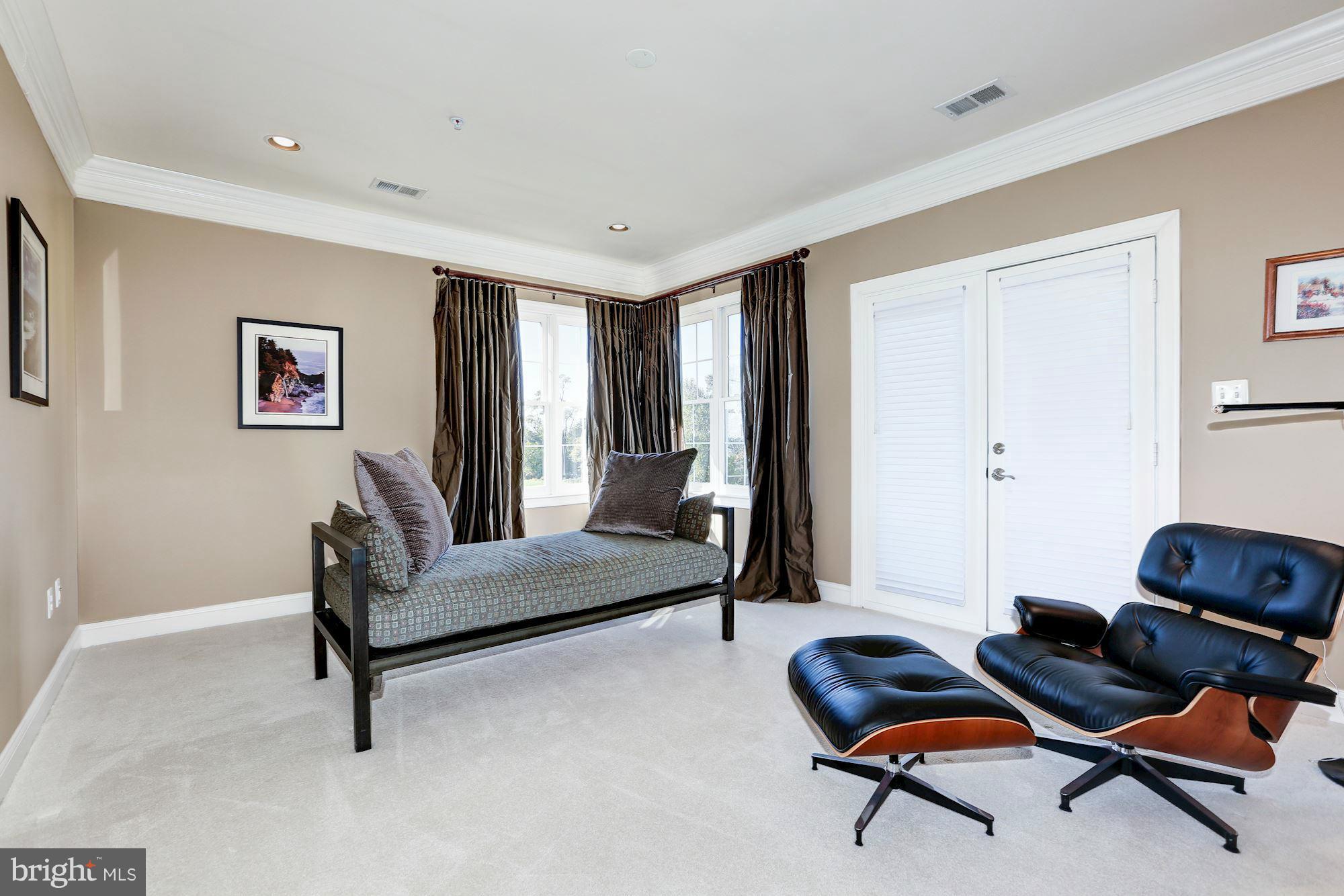 FINEGAN FARM - Residential